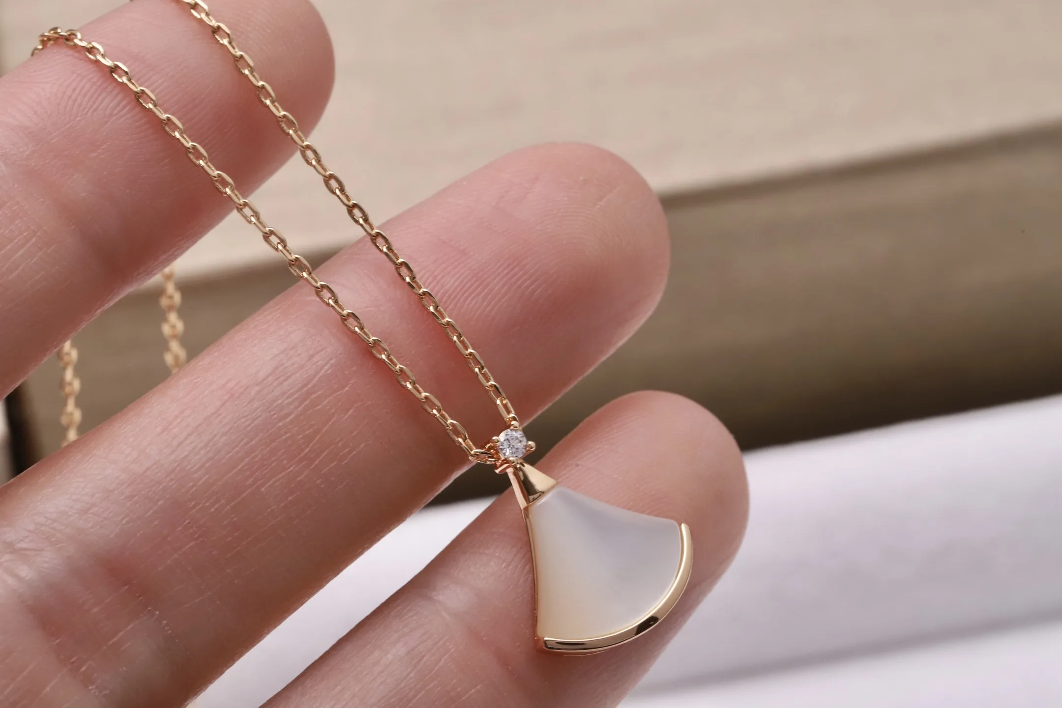Divas' Dream Mother-of-Pearl Pendant Necklace (Gold-Plated Brass) D13016967 — view 7