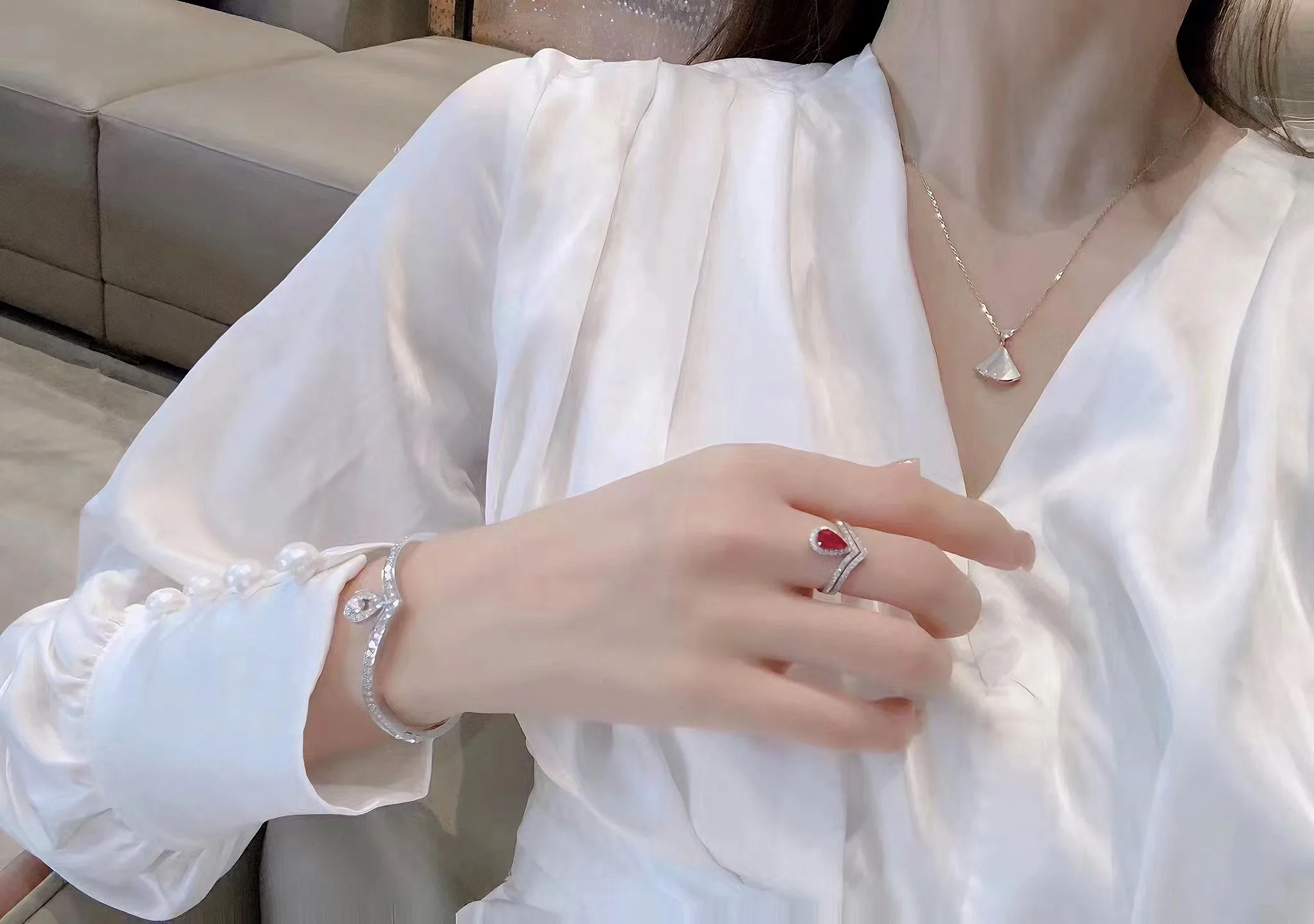 Divas' Dream Mother-of-Pearl Pendant Necklace (Gold-Plated Brass) D13016967 — view 10