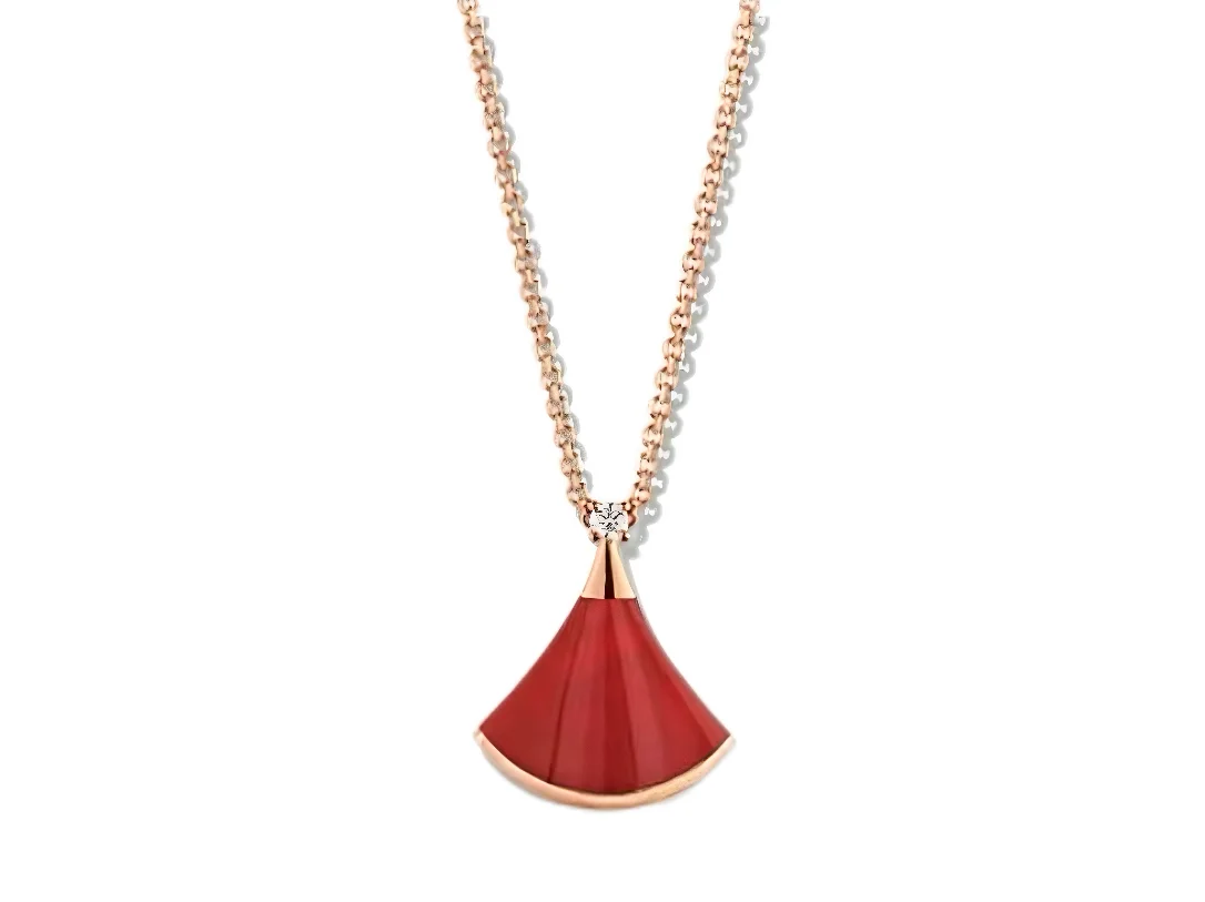 Divas' Dream Carnelian Pendant Necklace (Sterling Silver) D19016968