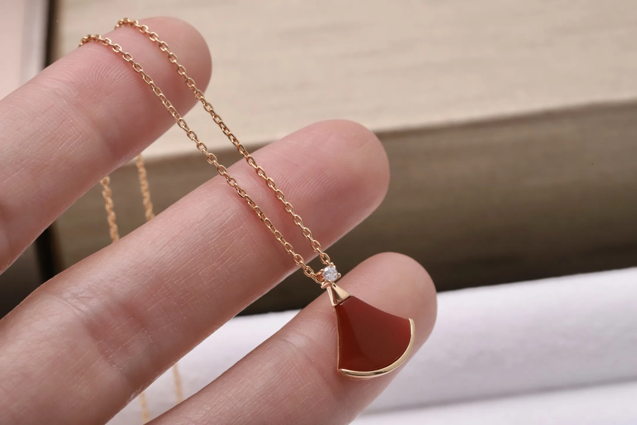 Divas' Dream Carnelian Pendant Necklace (Sterling Silver) D19016968 — view 7
