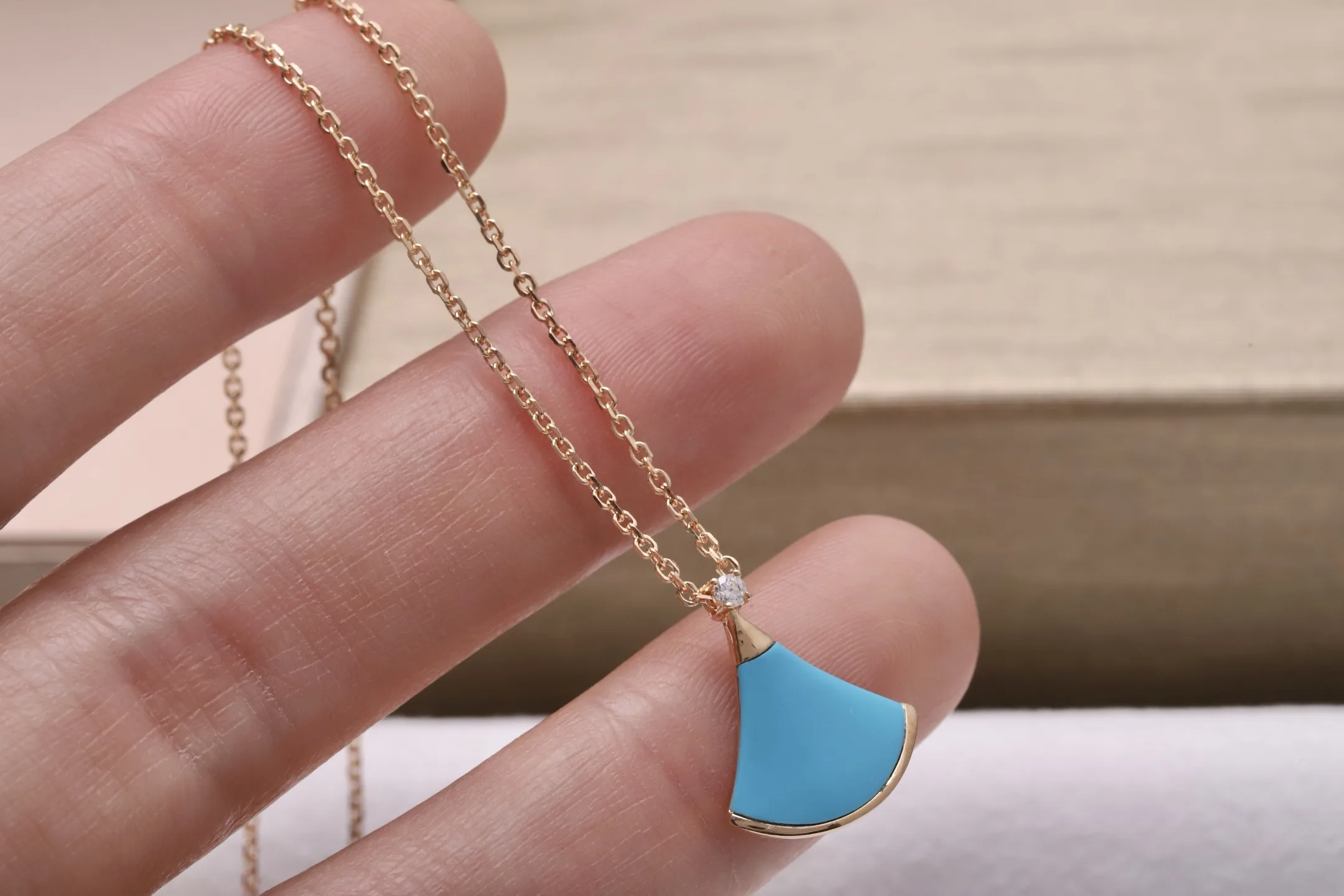Divas' Dream Turquoise Pendant Necklace (Sterling Silver) D19016970 — view 4