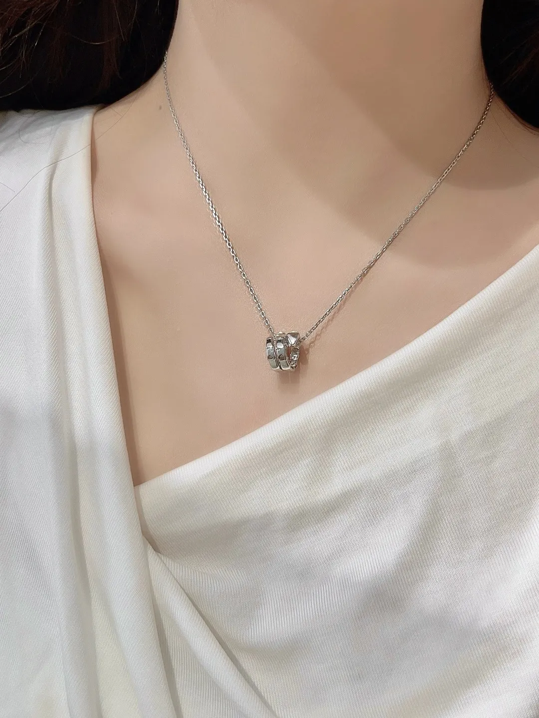 Serpenti Viper Pendant Necklace (Sterling Silver) D24517140 — view 8