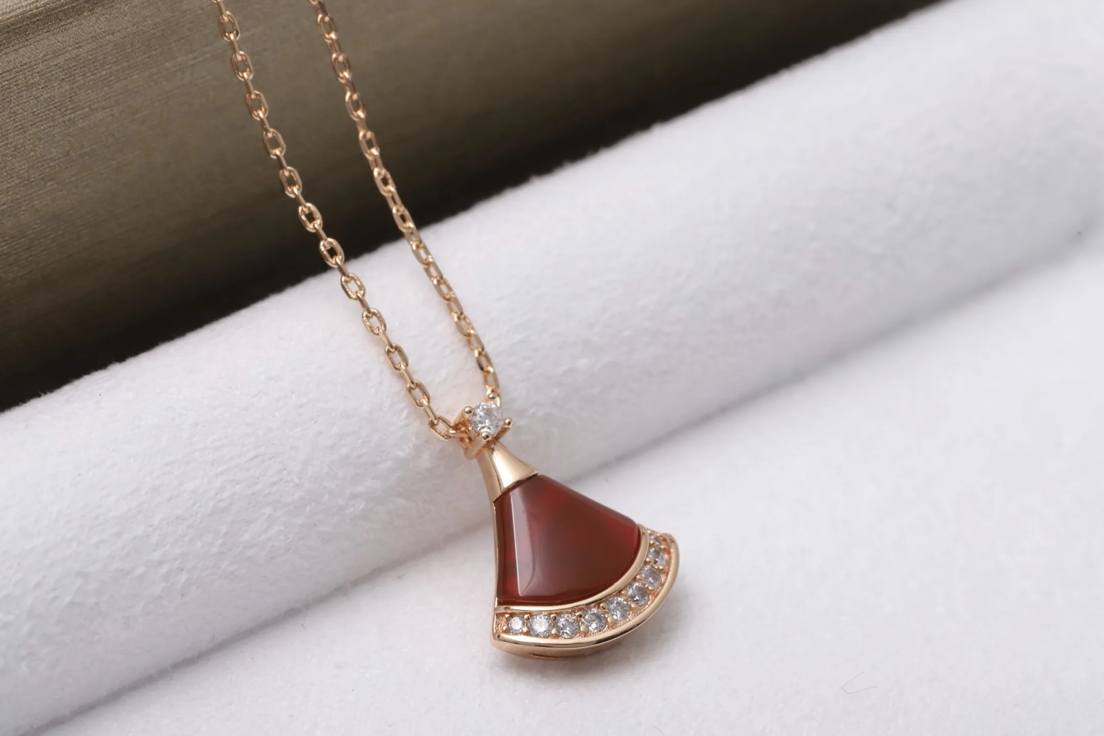 Divas' Dream Carnelian Pendant Necklace (Gold-Plated Brass) D14017134 — view 7