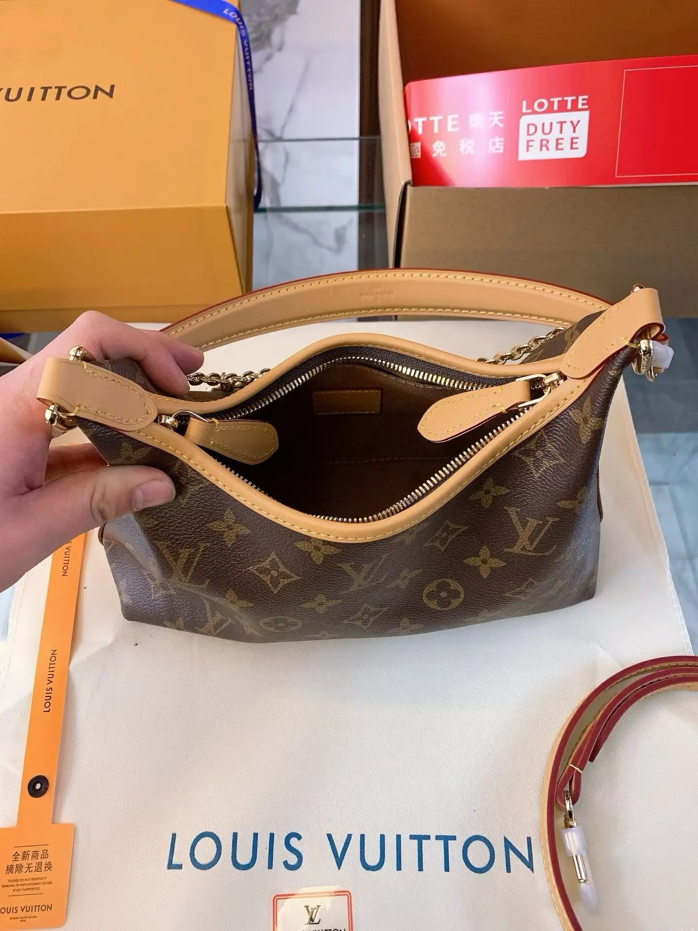 LV Monogram Hobo Shoulder Bag D32518277 — view 9
