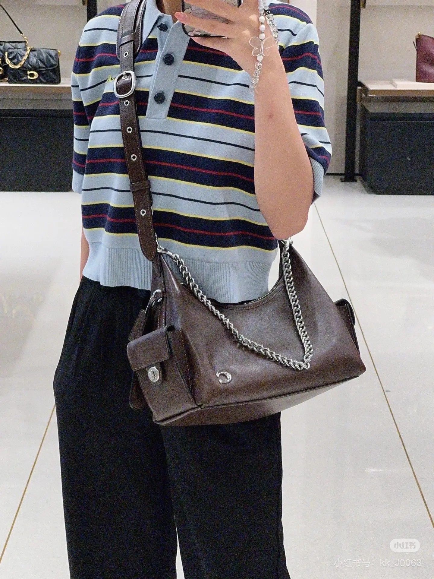 Coach Pocket Juliet Horn Bag D35518356 — view 4