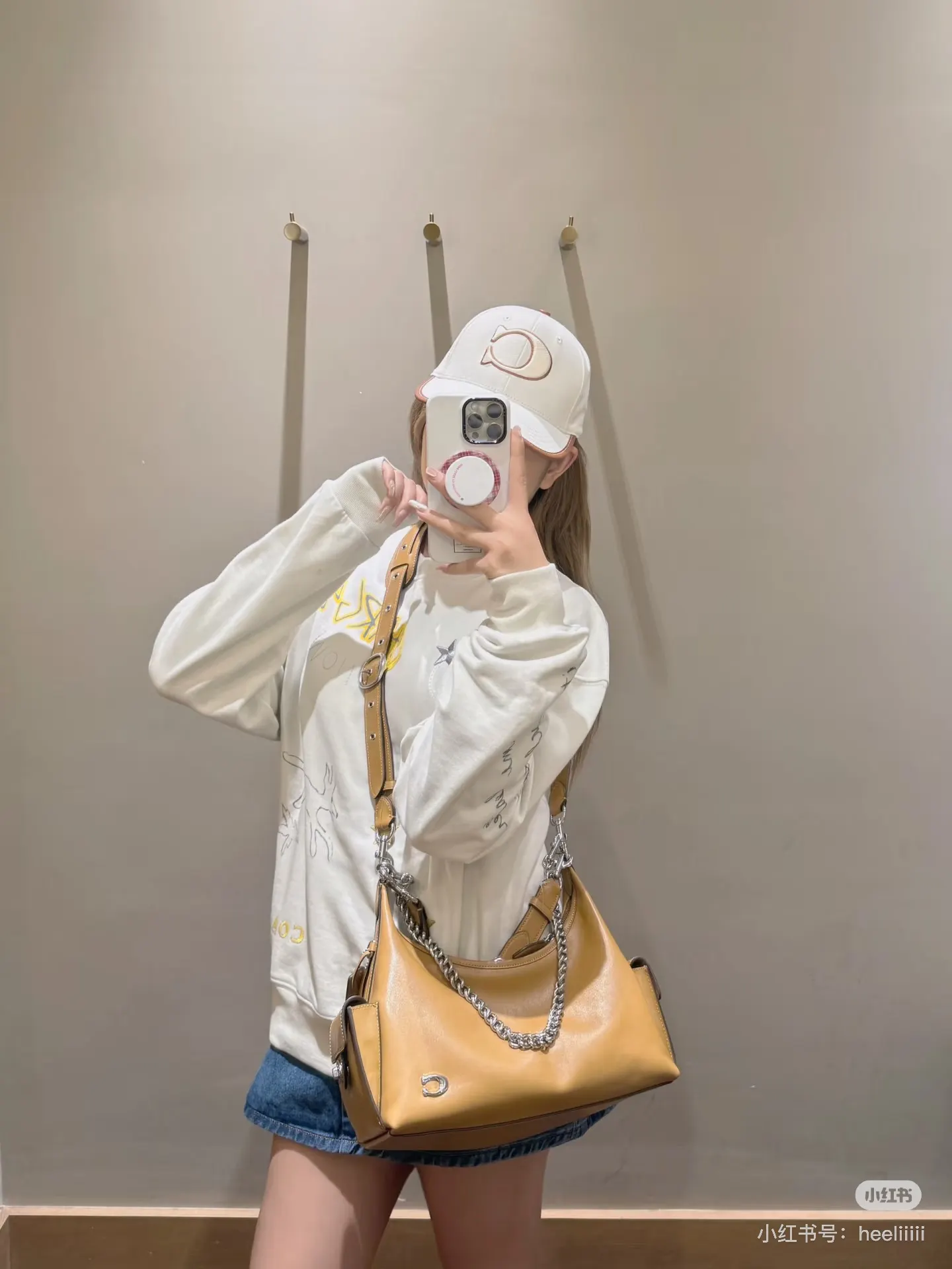 Coach Pocket Juliet Horn Bag D35518356 — view 6