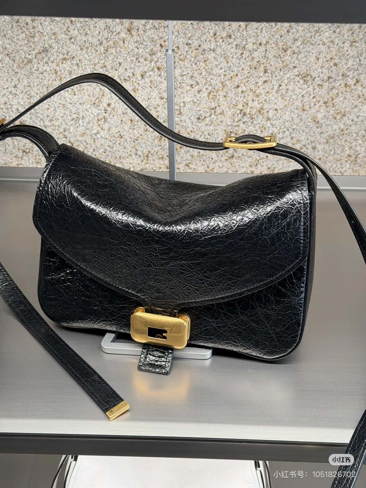 Balenciaga Clicca Shoulder Bag D40018398 — view 6