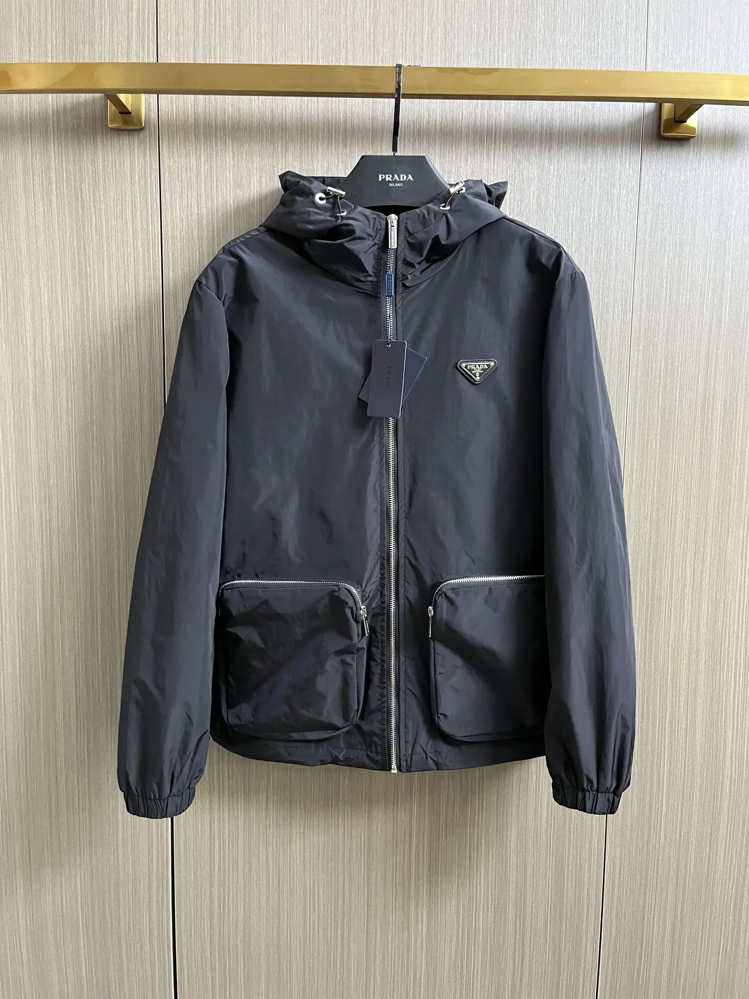 Logo-Plaque Hooded Shell Jacket D25014329