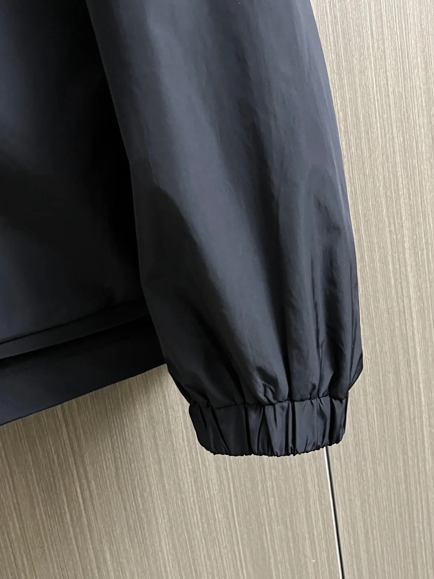 Logo-Plaque Hooded Shell Jacket D25014329 — view 8