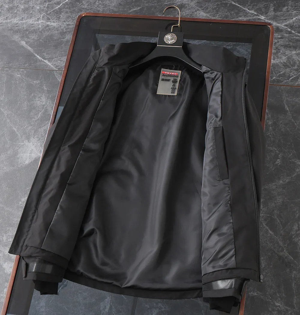 Logo-Patch Hooded Shell Jacket D25014336 — view 3