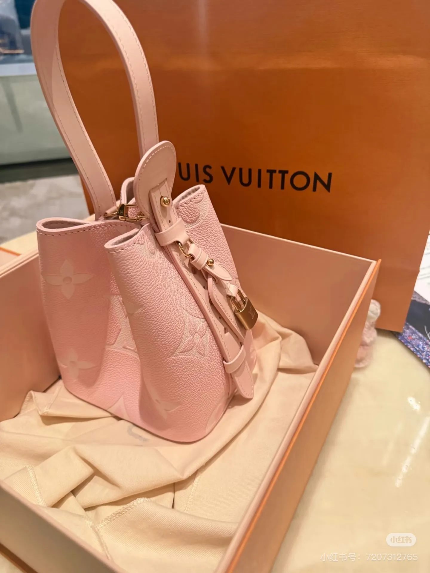 Monogram Empreinte Leather Bucket Bag D33018102 — view 2