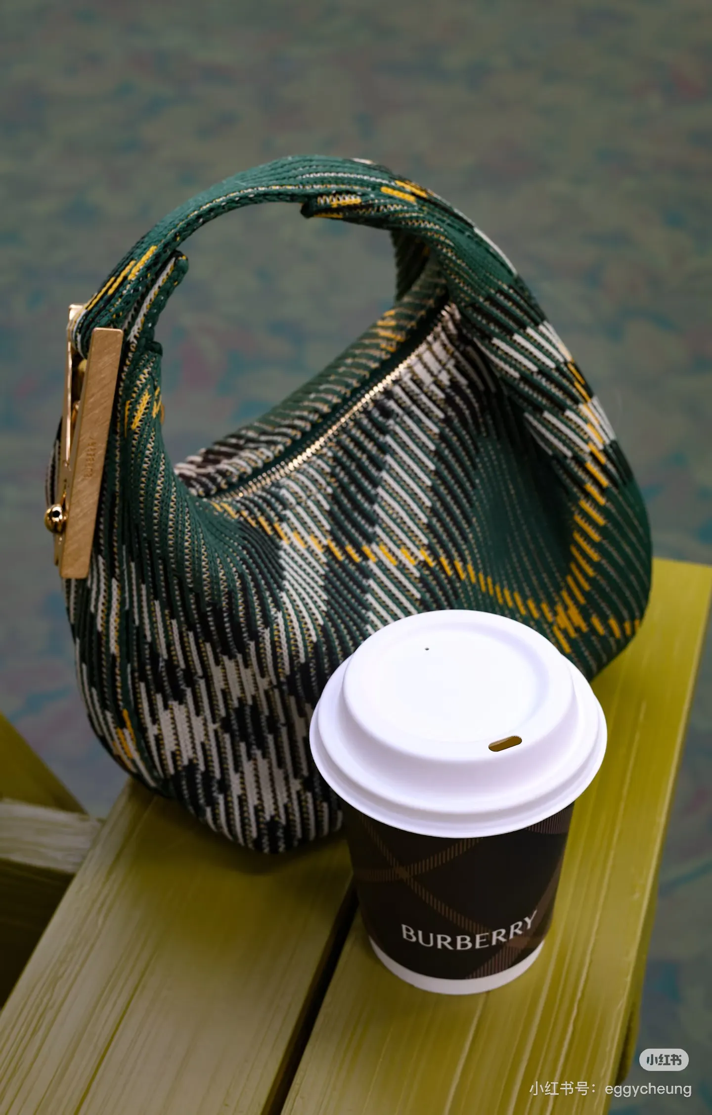 Plaid Top-Handle Lunchbox Bag D37018516 — view 7