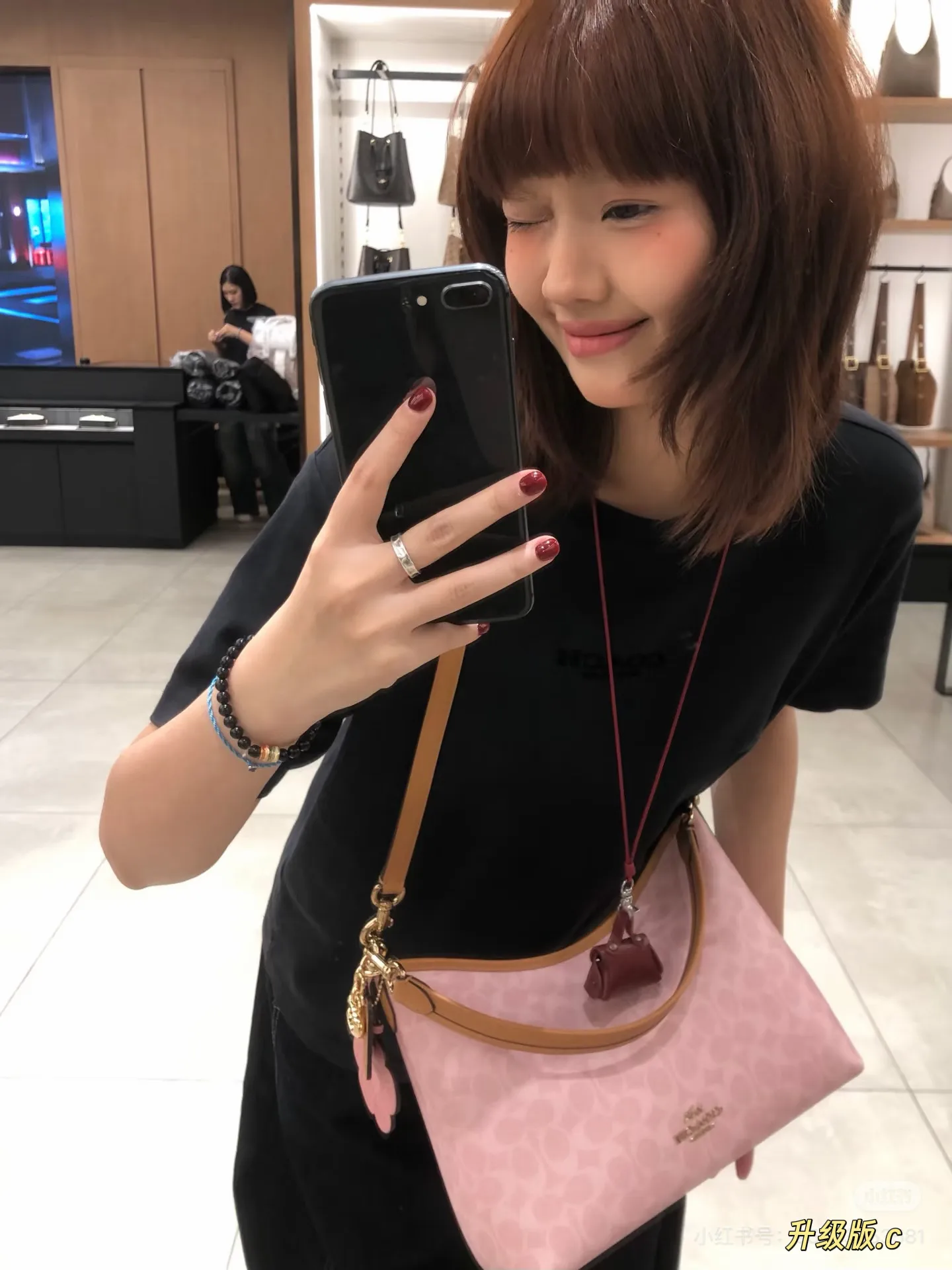 Coach Swinger Shoulder Bag in Signature Canvas D35518409