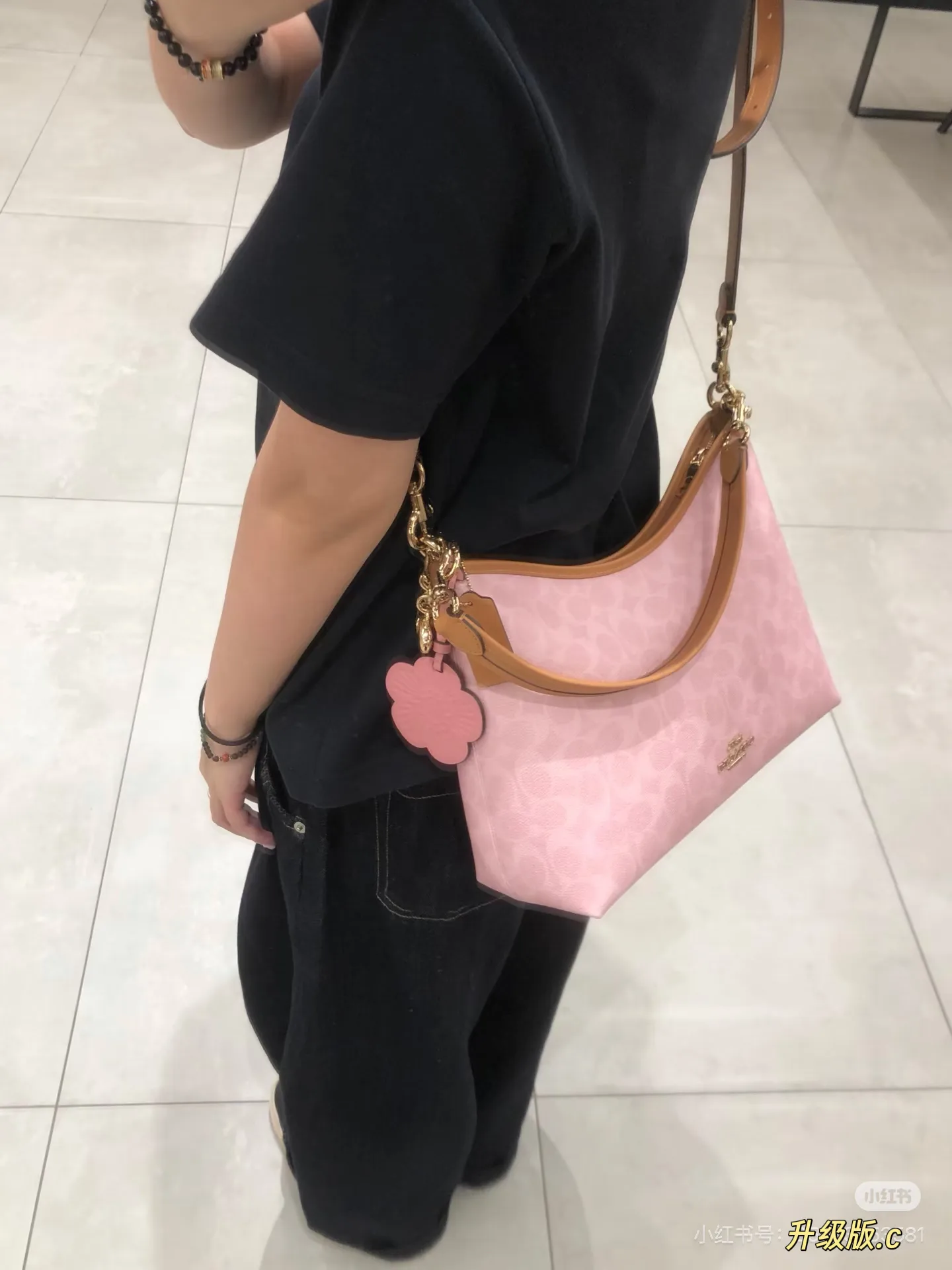 Coach Swinger Shoulder Bag in Signature Canvas D35518409 — view 3