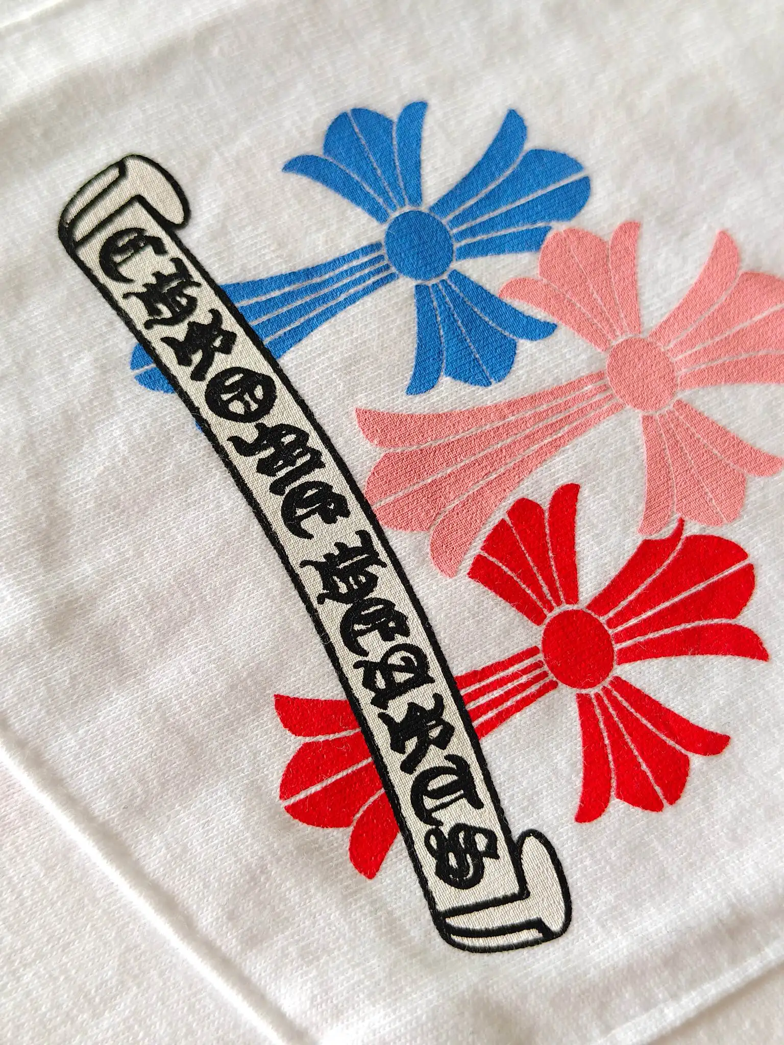 Miami Exclusive Multi-Cross Logo T-Shirt D16014265 — view 4