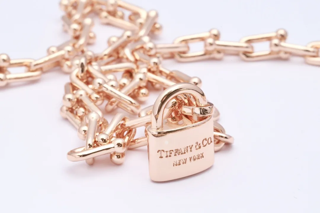 Hardwear Wrap Necklace with Padlock and Ball D32017566 — view 4