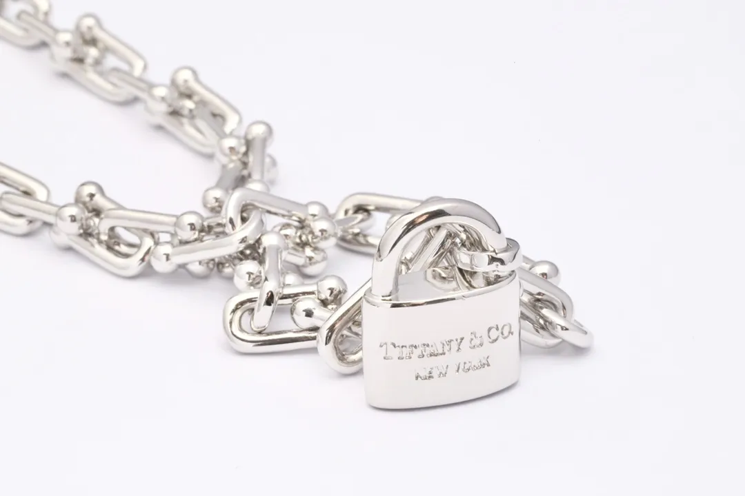 Hardwear Wrap Necklace with Padlock and Ball Charms D32017567 — view 4