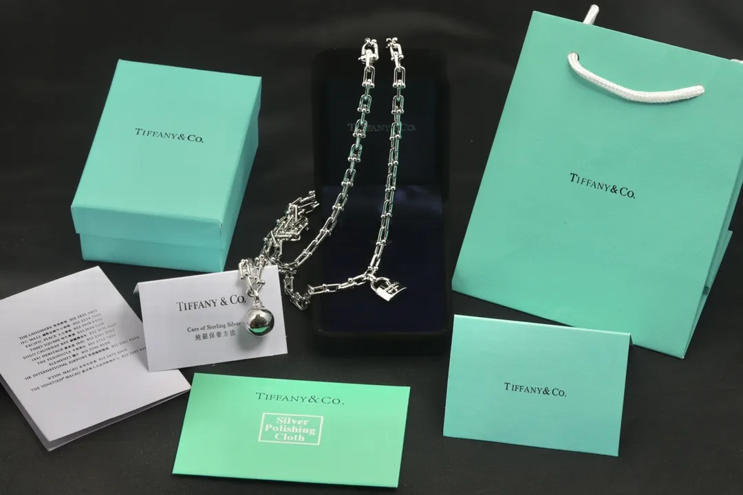 Hardwear Wrap Necklace with Padlock and Ball Charms D32017567 — view 5
