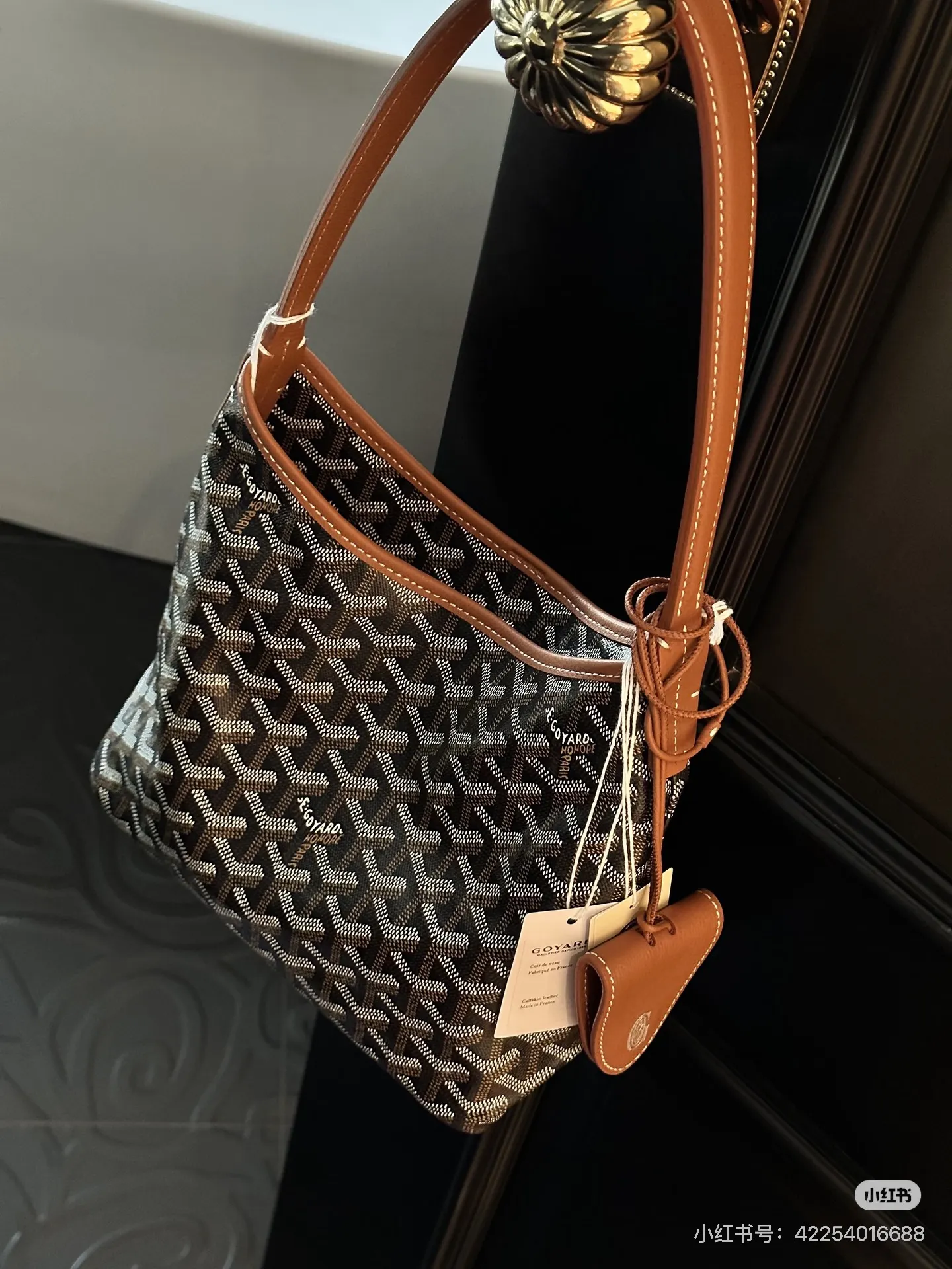 Monogram Hobo Shoulder Bag D26517994