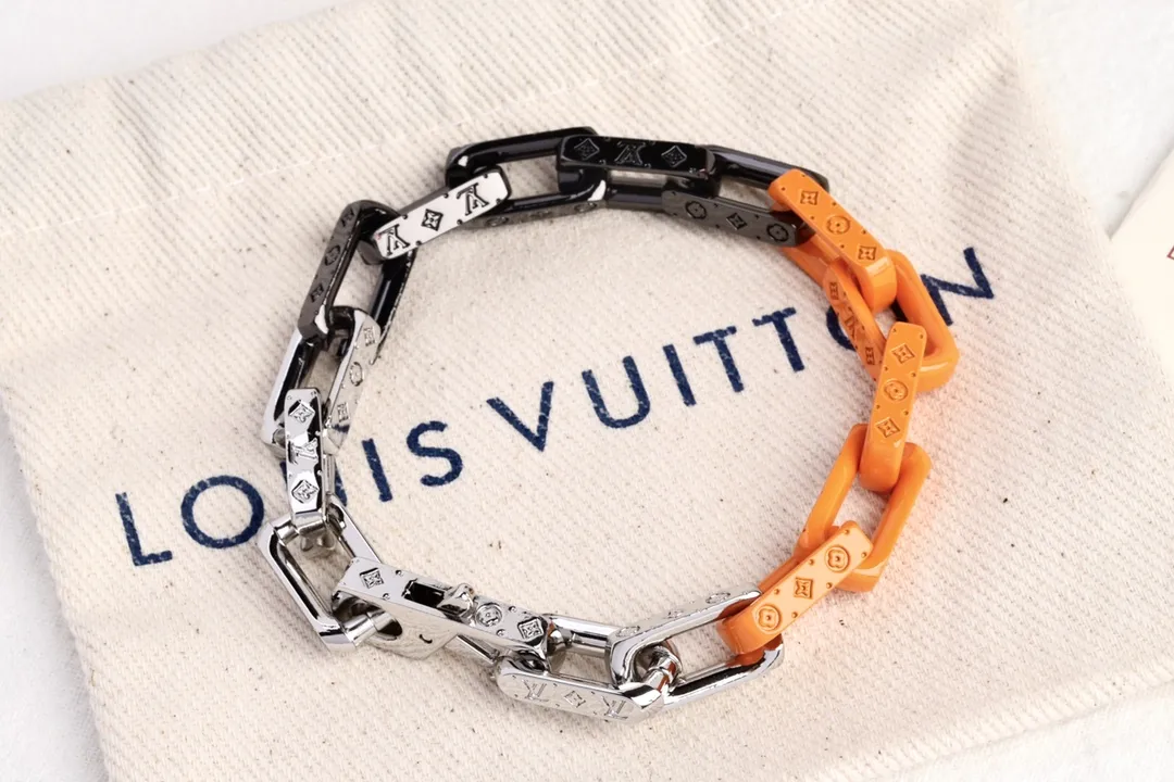 Monogram Chain Links Bracelet (Titanium Steel) D11017410 — view 4