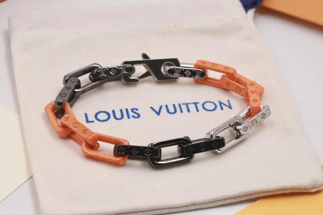 Monogram Chain Links Bracelet (Titanium Steel) D11017409 — view 4