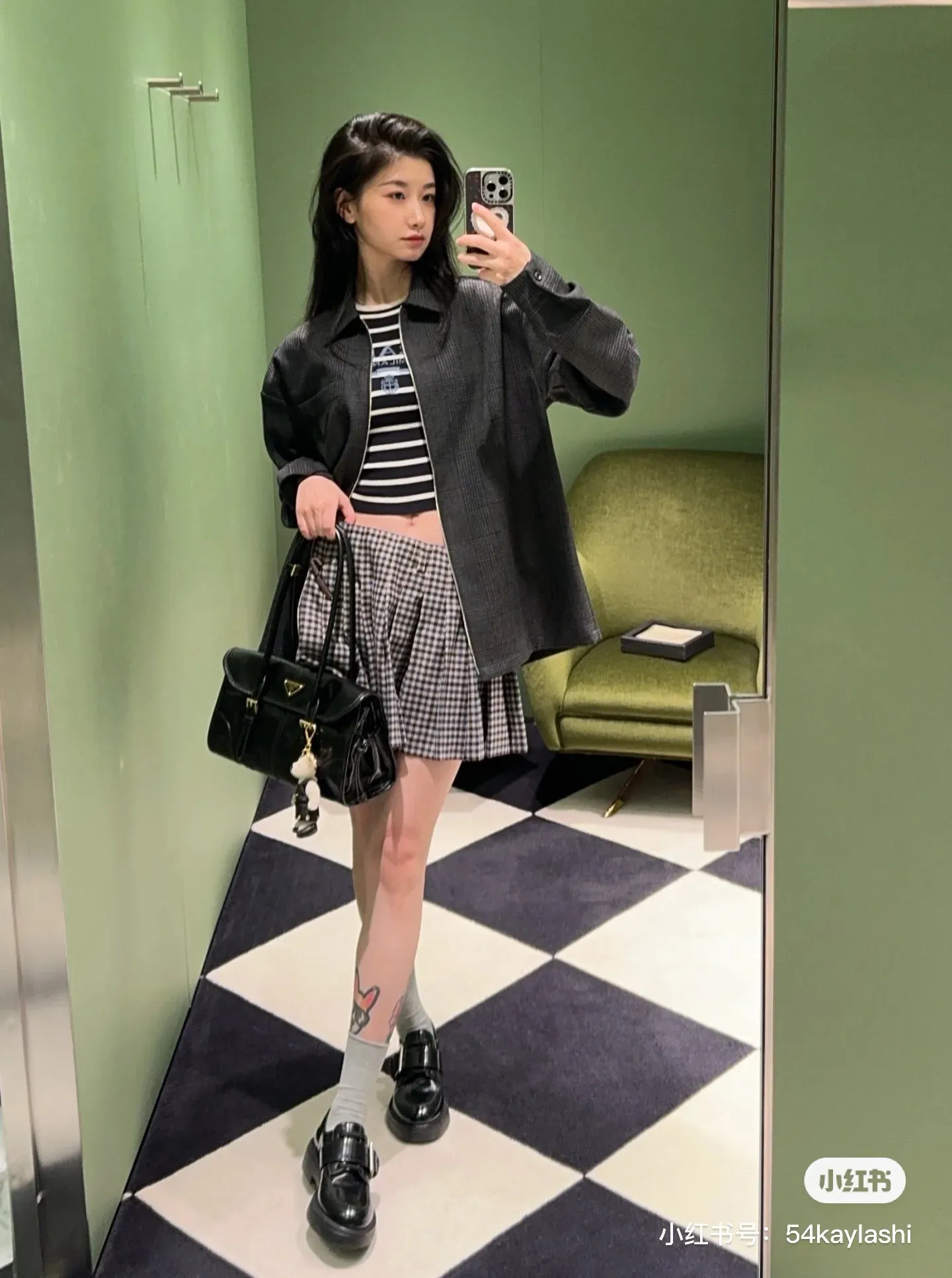 Soft Lux Leather Shoulder Bag D30018186 — view 6