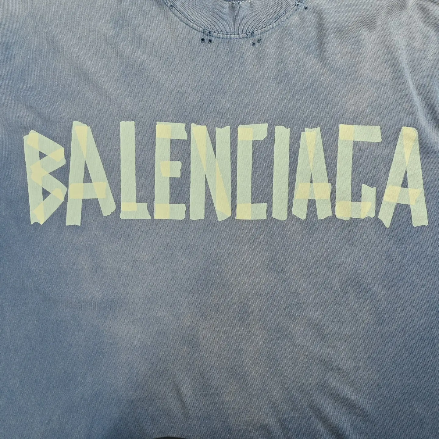 Gaffer Tape Logo Oversized T-Shirt D22012607 — view 8