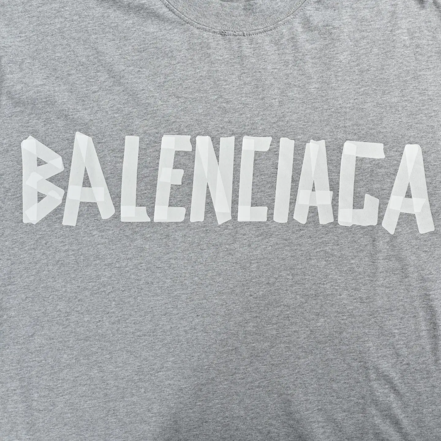 Gaffer Tape Logo Oversized T-Shirt D22012609 — view 8