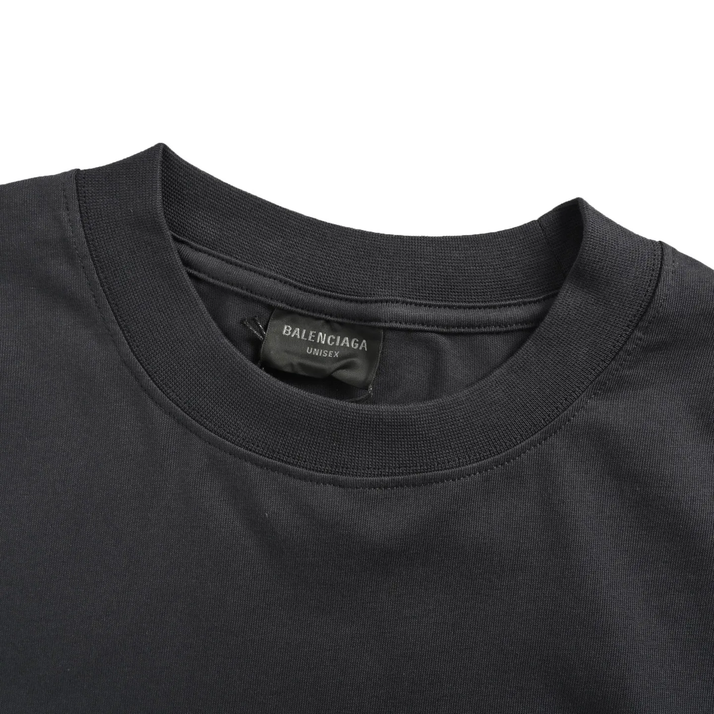 Novara Distressed Logo Print T-Shirt D22012642 — view 4