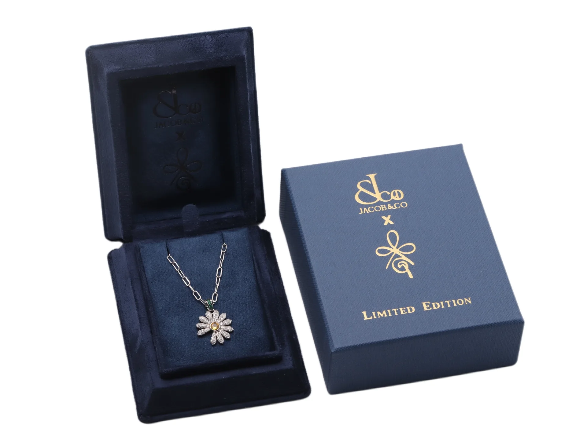 Jacob & Co. x PEACEMINUSONE Daisy Pendant Necklace (Sterling Silver) D27517028 — view 2