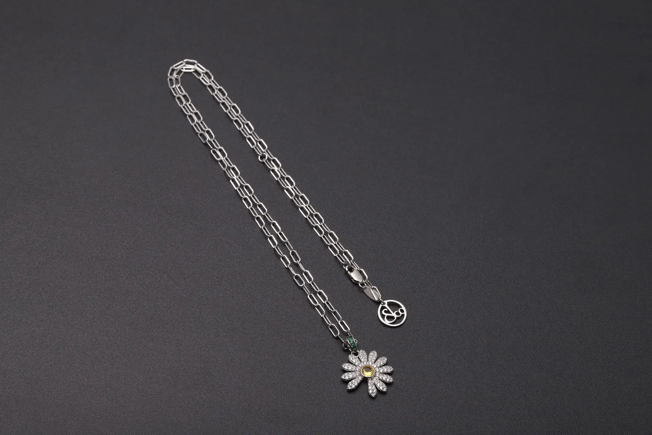 Jacob & Co. x PEACEMINUSONE Daisy Pendant Necklace (Sterling Silver) D27517028 — view 8