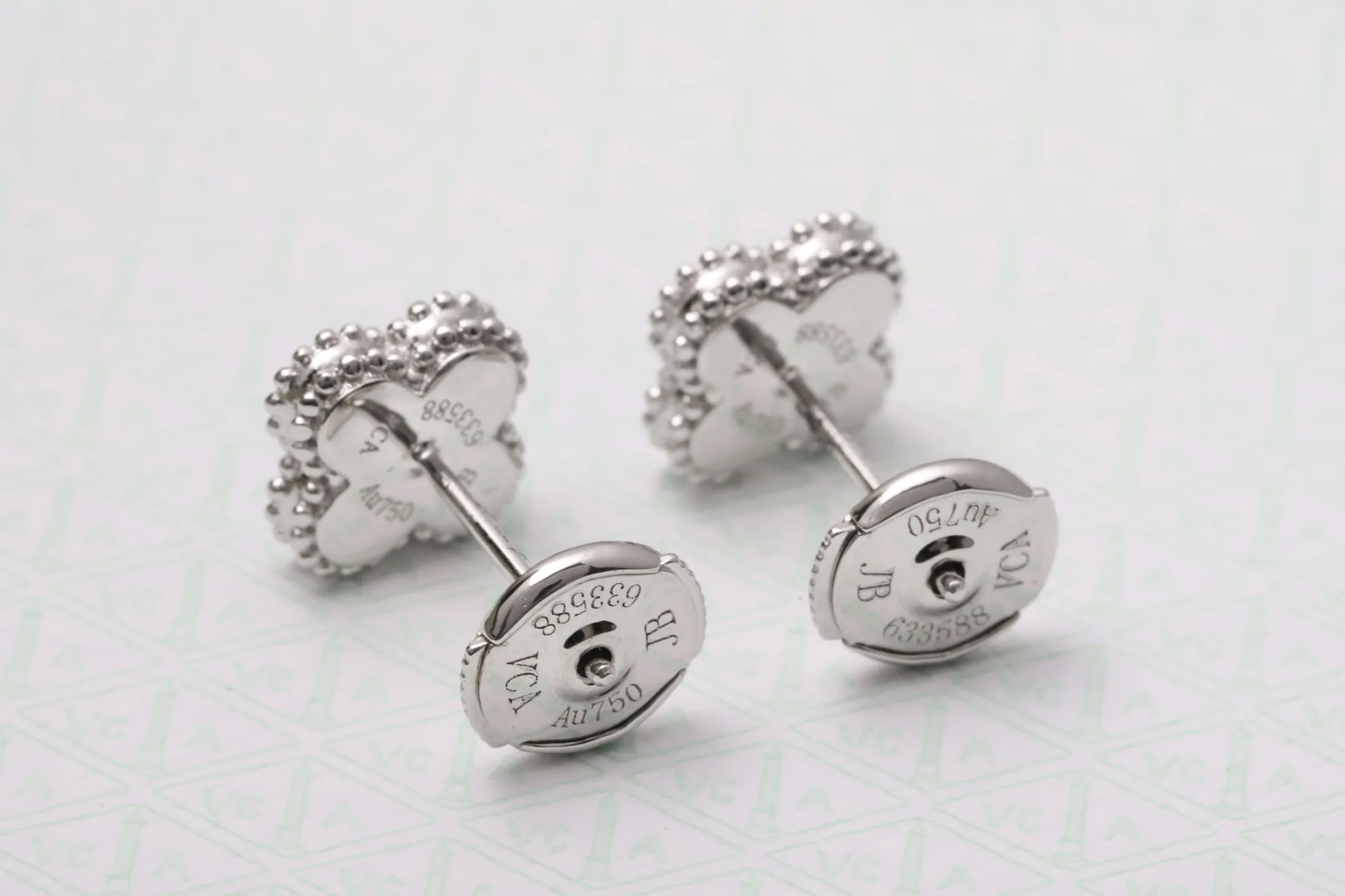 Sweet Alhambra Turquoise Stud Earrings (Sterling Silver) D17516940 — view 6