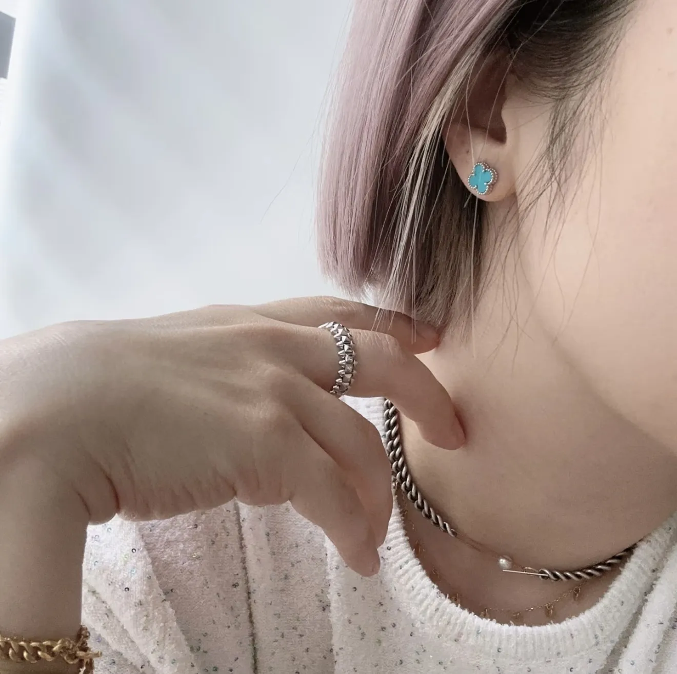 Sweet Alhambra Turquoise Stud Earrings (Sterling Silver) D17516940 — view 9
