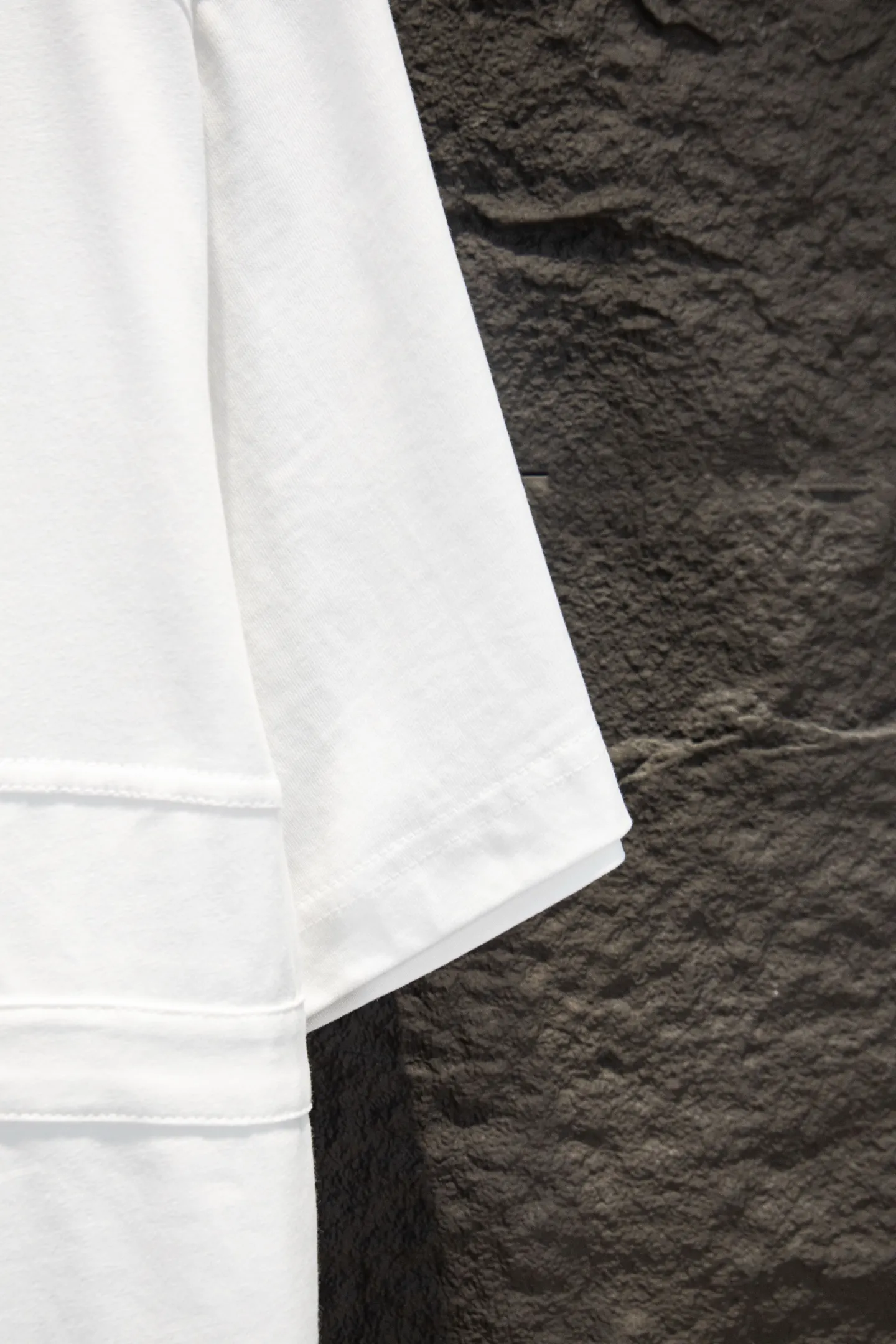 Embroidered Paneled Cotton T-Shirt D12515057 — view 7