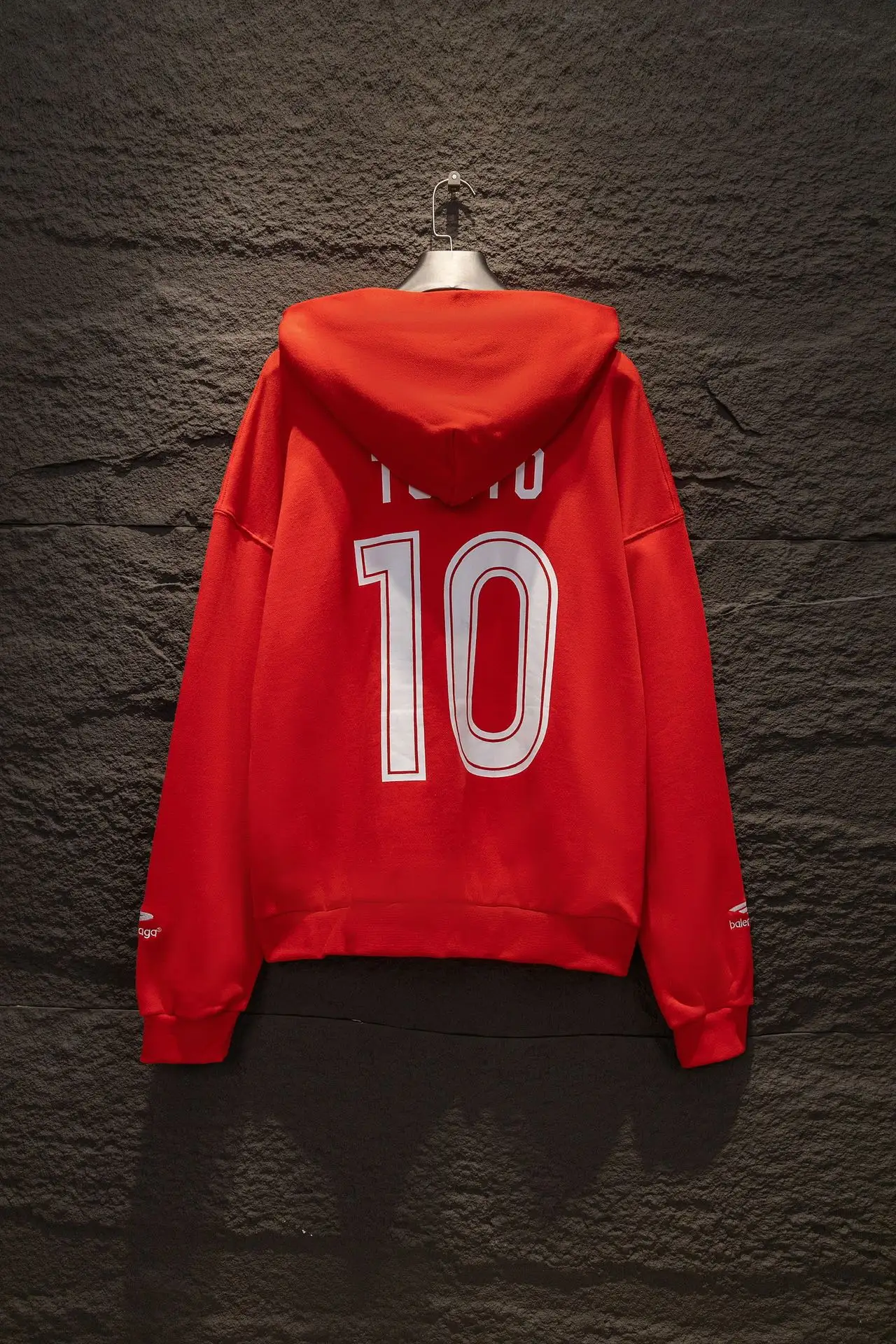 Logo-Embroidered Oversized Zip-Up Hoodie D21923009 — view 2