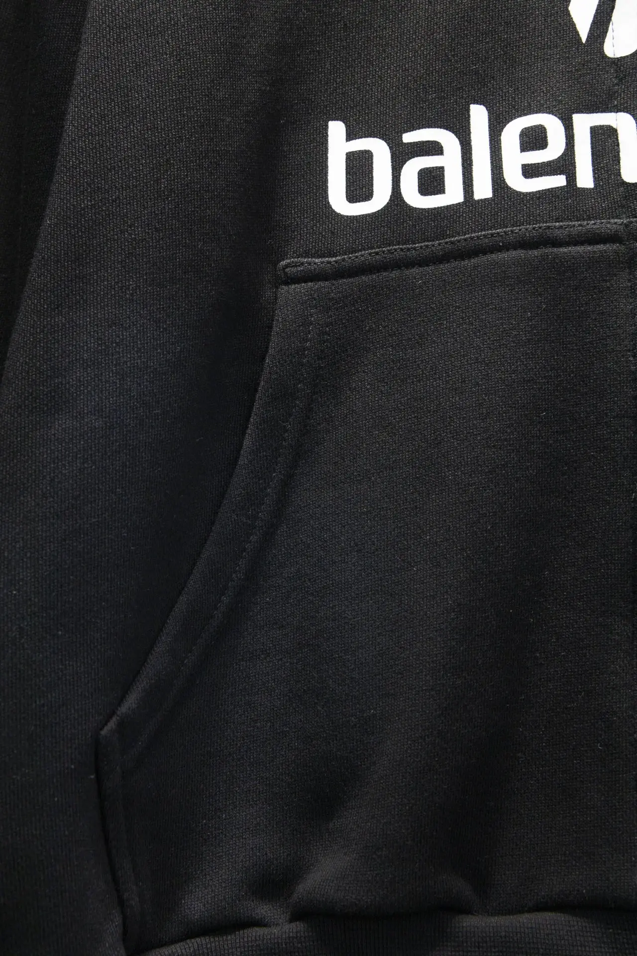 Oversized Logo-Print Zip-Up Hoodie D21923006 — view 6