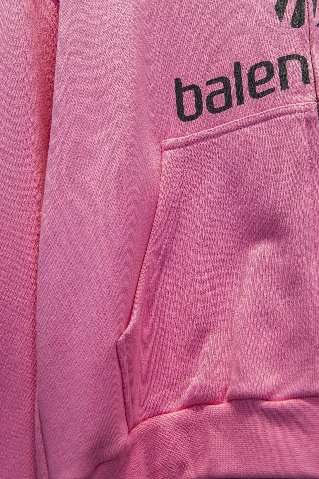Logo-Embroidered Oversized Zip-Up Hoodie D21923008 — view 6
