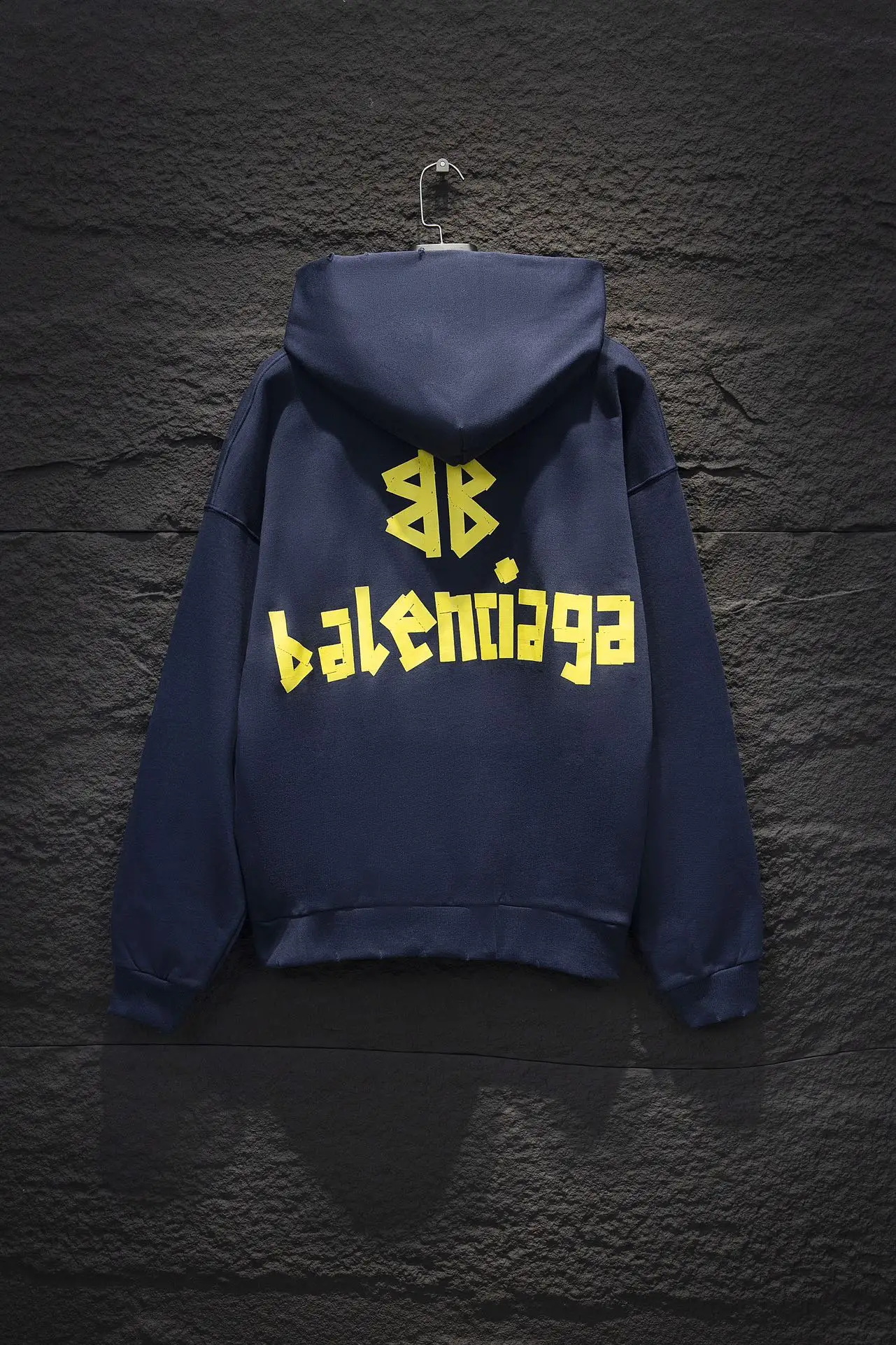 Tape Logo Distressed Oversized Hoodie D19523004 — view 2