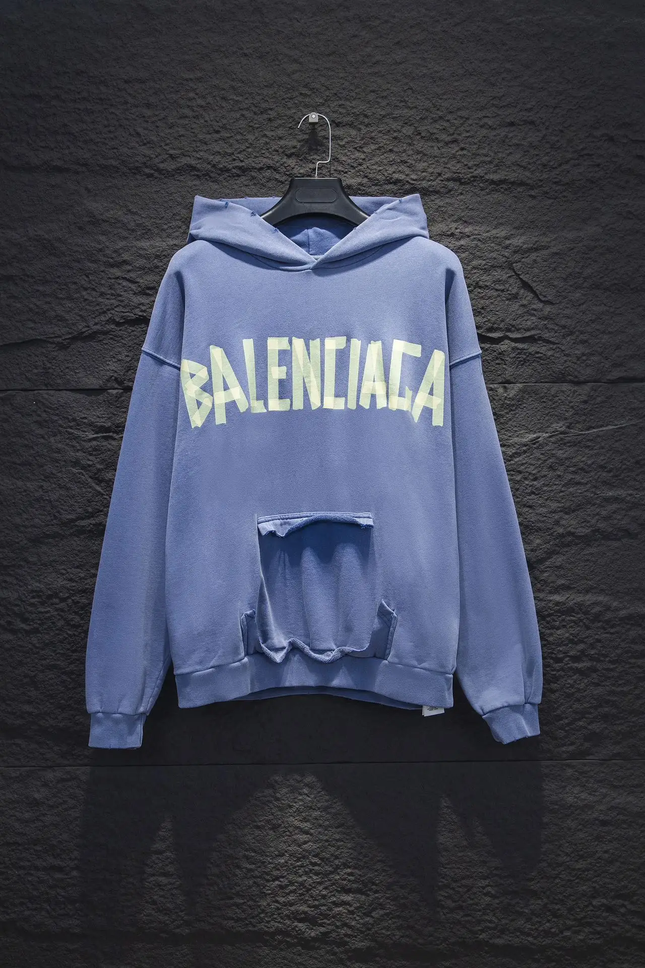 Tape Logo Distressed Oversized Hoodie D19523001