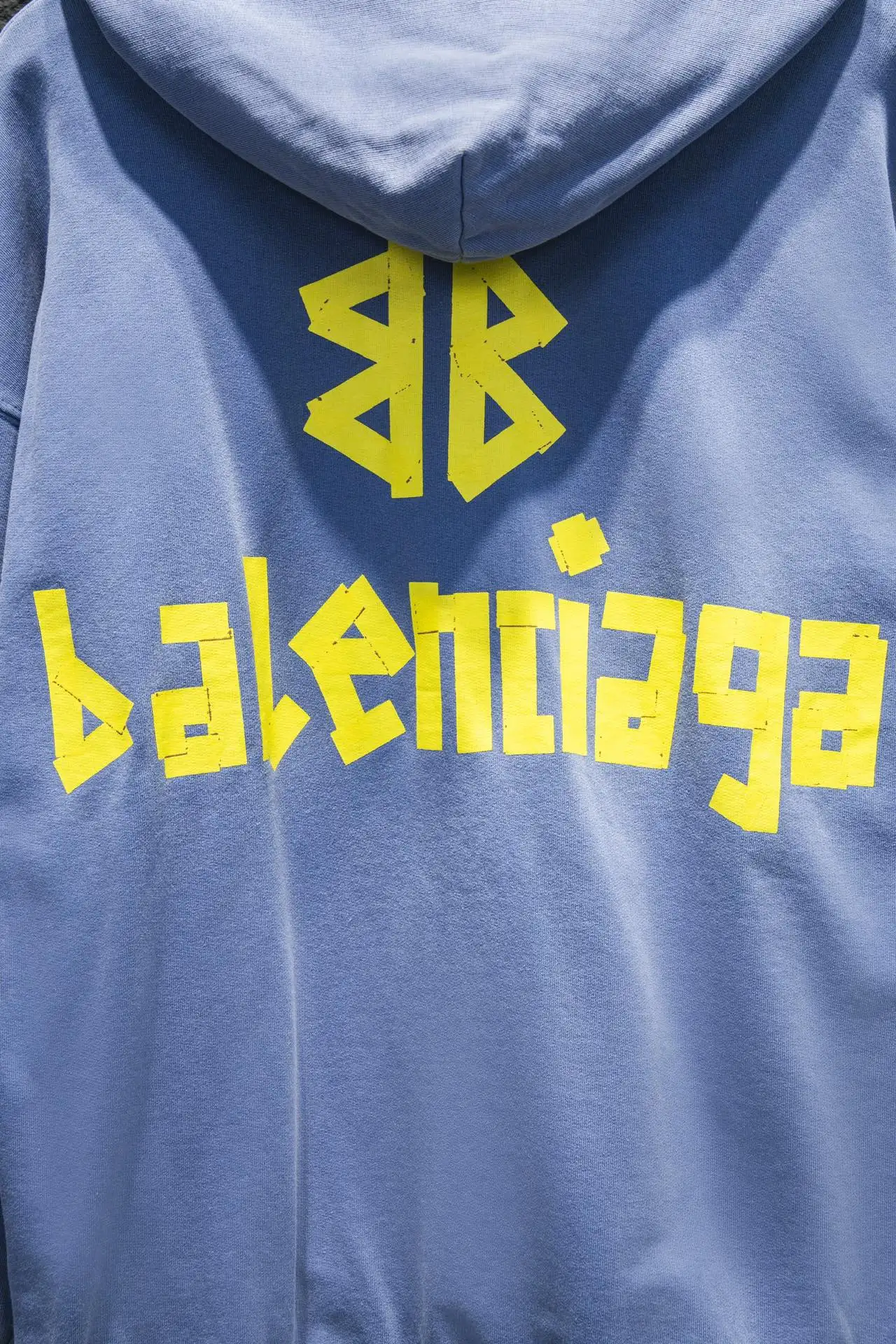 Tape Logo Distressed Oversized Hoodie D19523001 — view 4