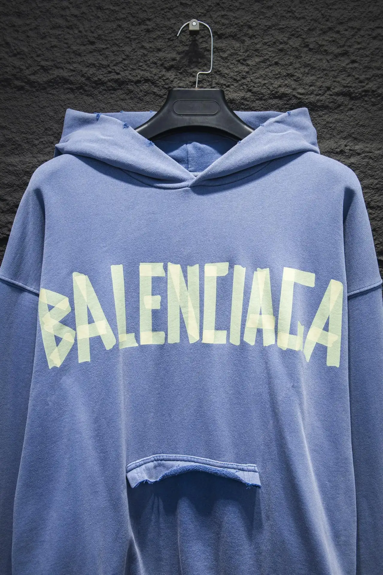 Tape Logo Distressed Oversized Hoodie D19523001 — view 5
