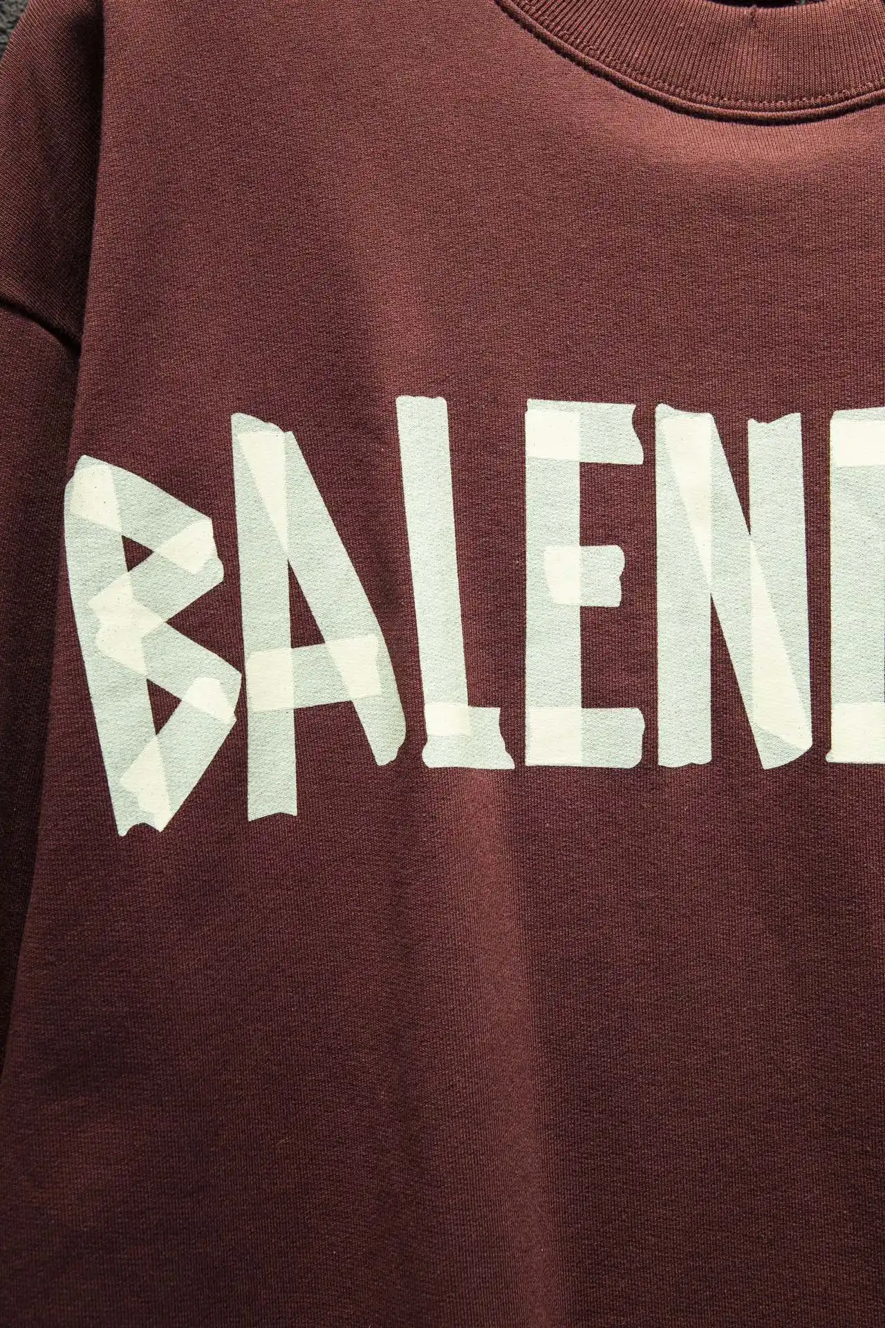 Tape Logo Distressed Crew-Neck Sweatshirt D16522998 — view 5