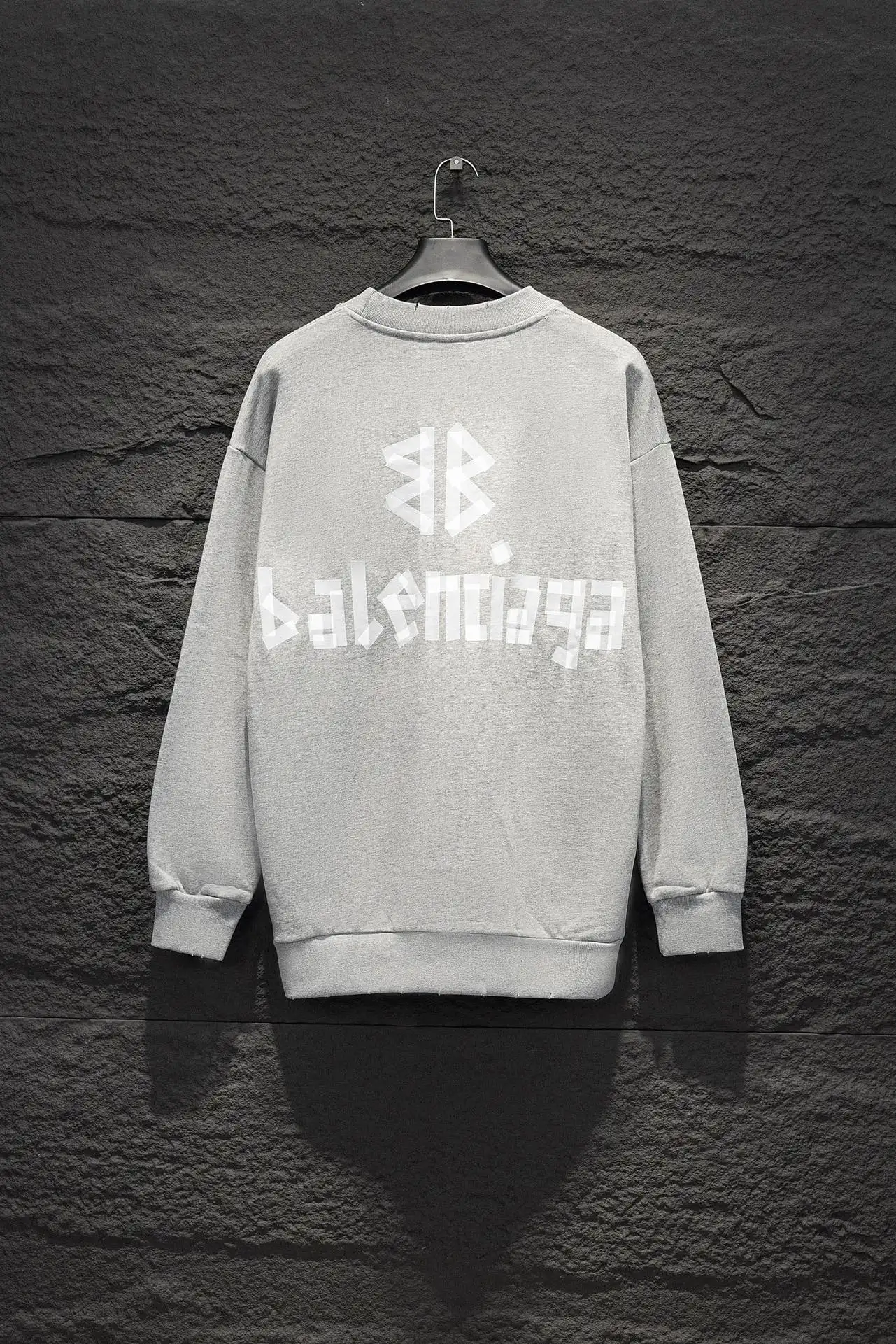 Logo Tape Distressed Crew-Neck Sweatshirt D16522996 — view 2