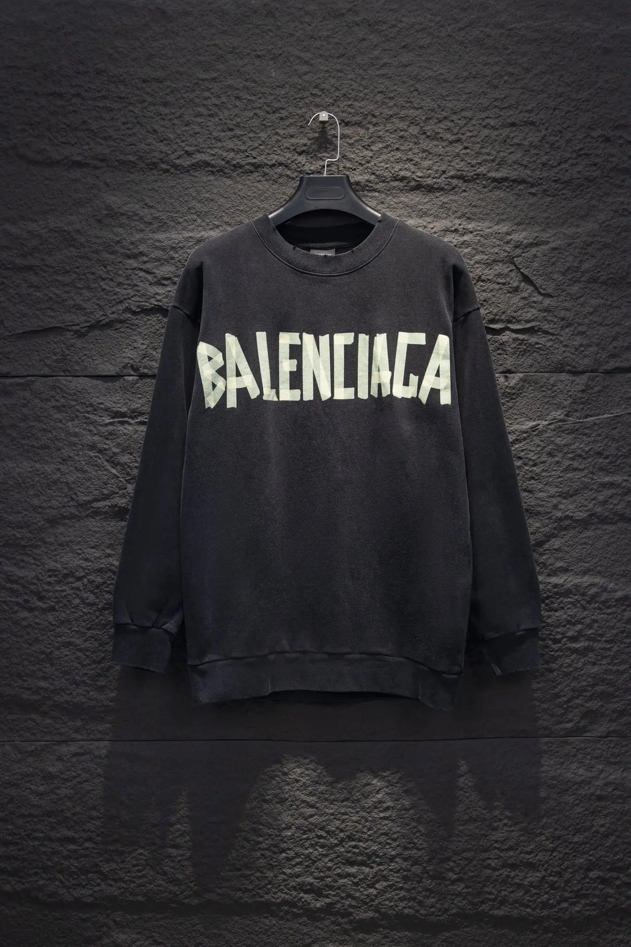 Tape Logo Distressed Oversized Sweatshirt D16522994