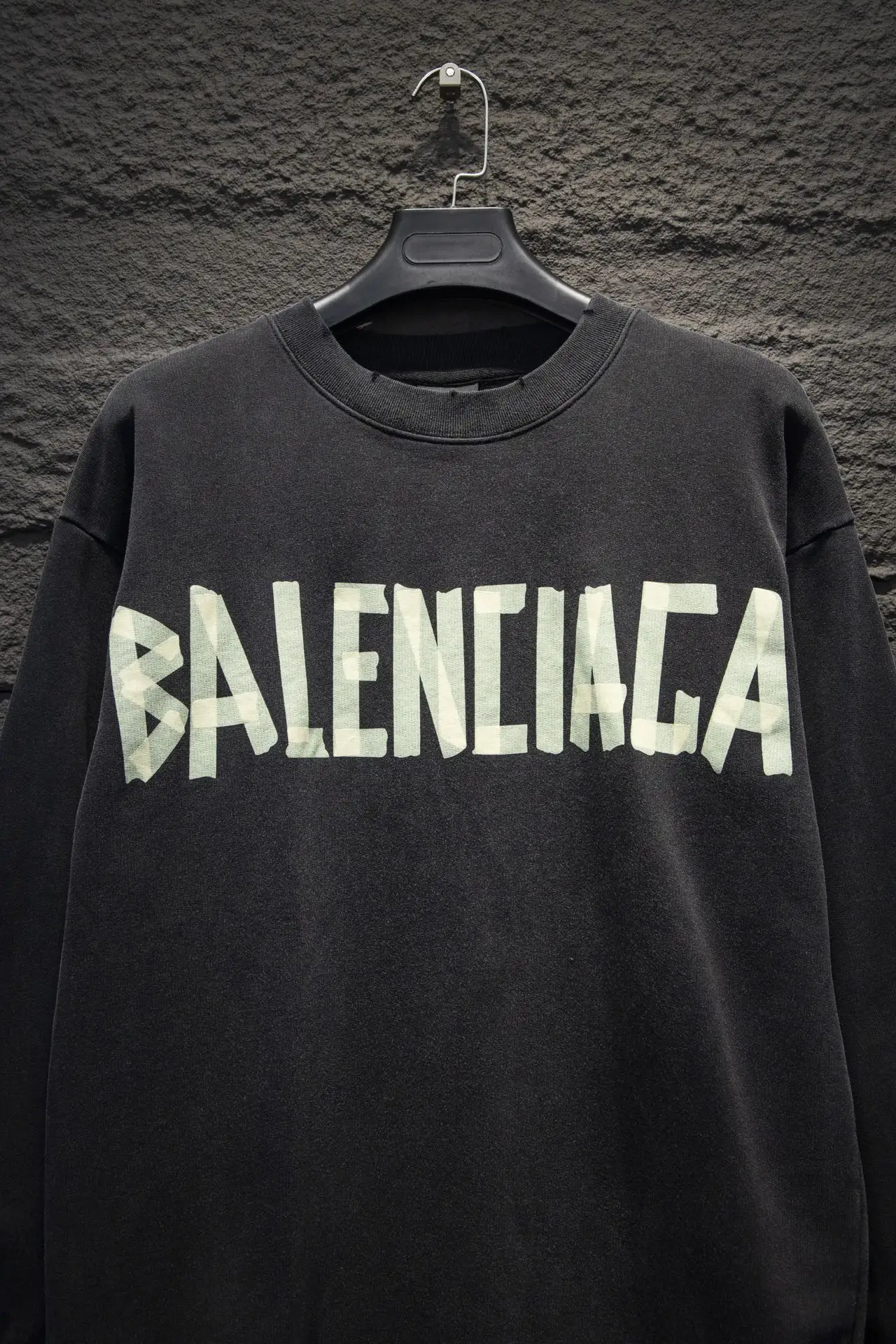 Tape Logo Distressed Oversized Sweatshirt D16522994 — view 4