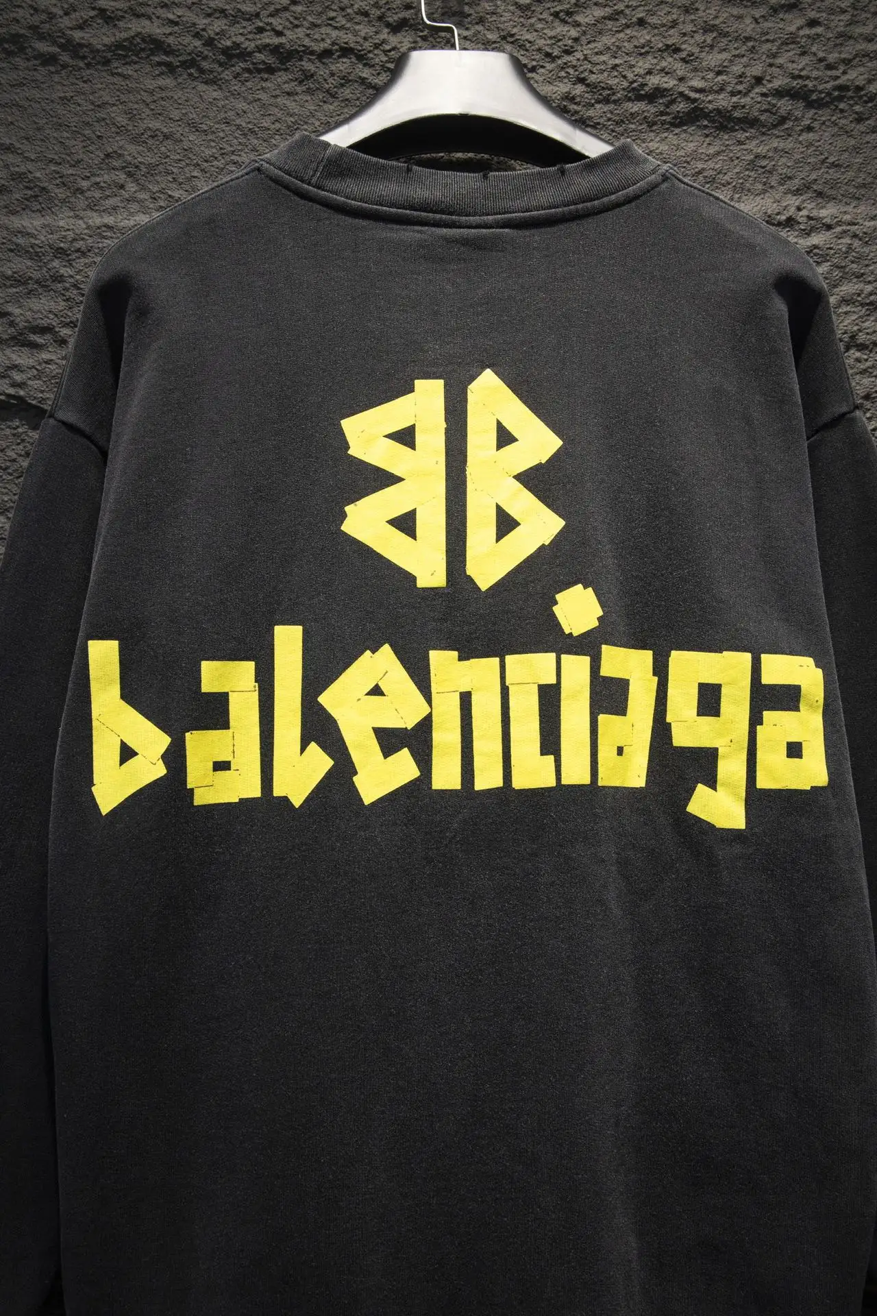 Tape Logo Distressed Oversized Sweatshirt D16522994 — view 5