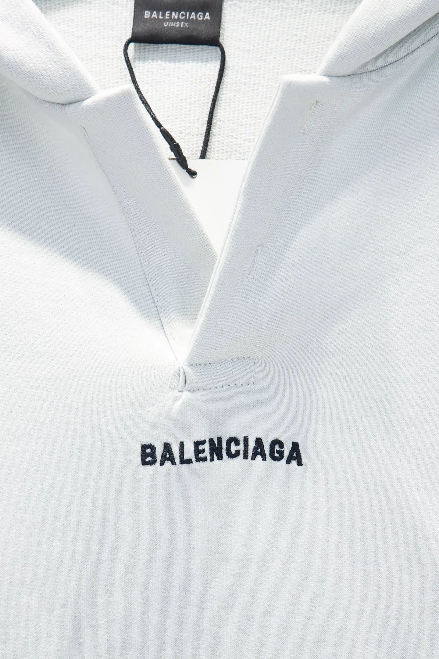 Logo Embroidered Oversized V-Neck Hoodie D18922988 — view 4