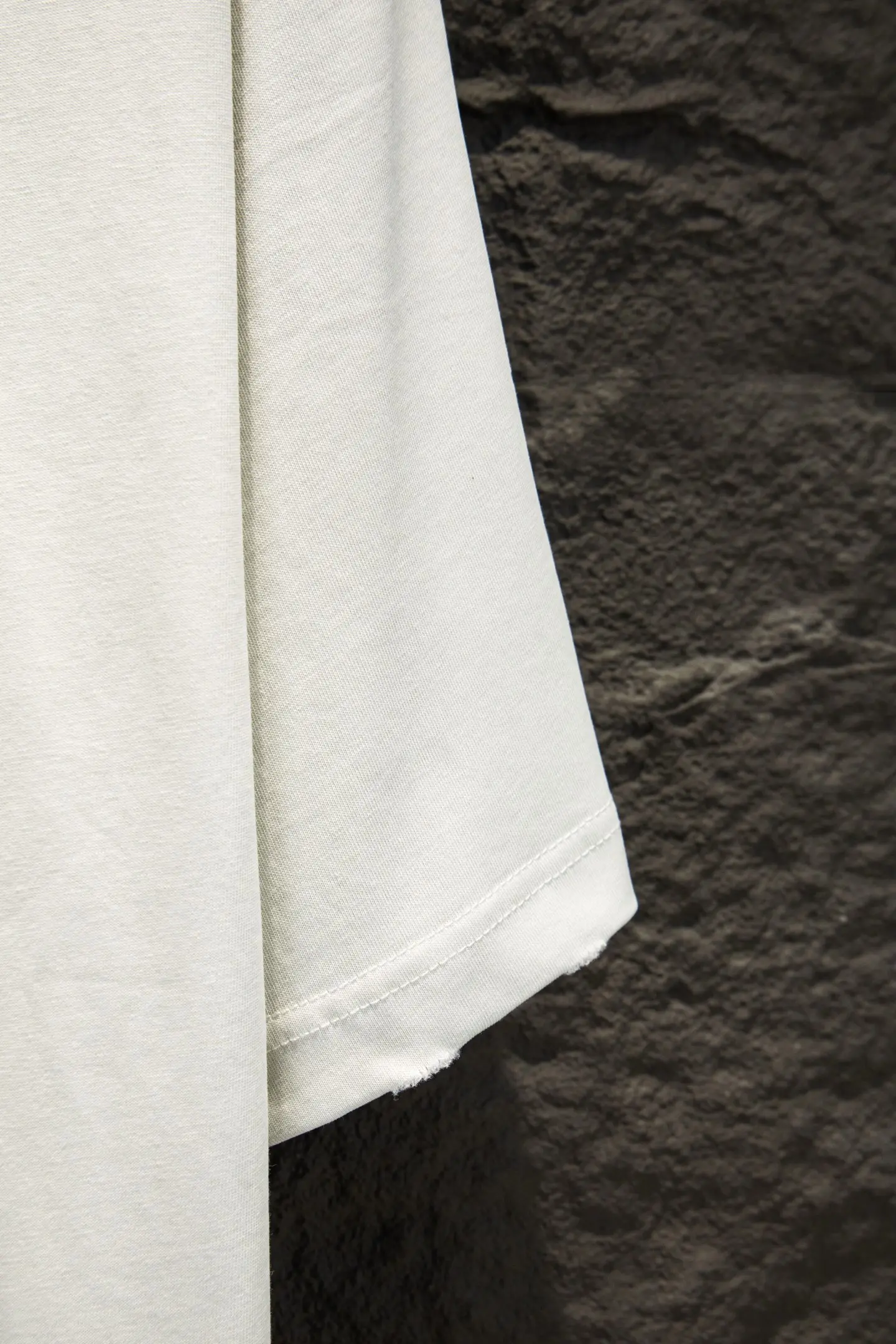Oversized Distressed Logo-Print Cotton T-Shirt D13014980 — view 7
