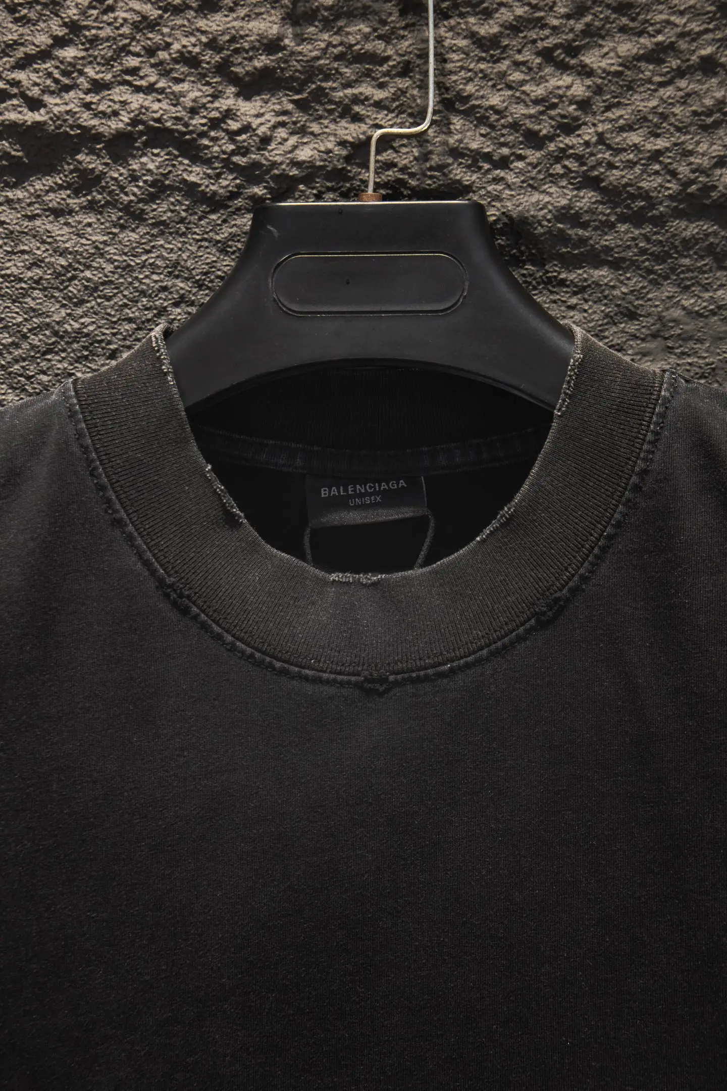 Oversized Distressed Logo T-Shirt D13014981 — view 3