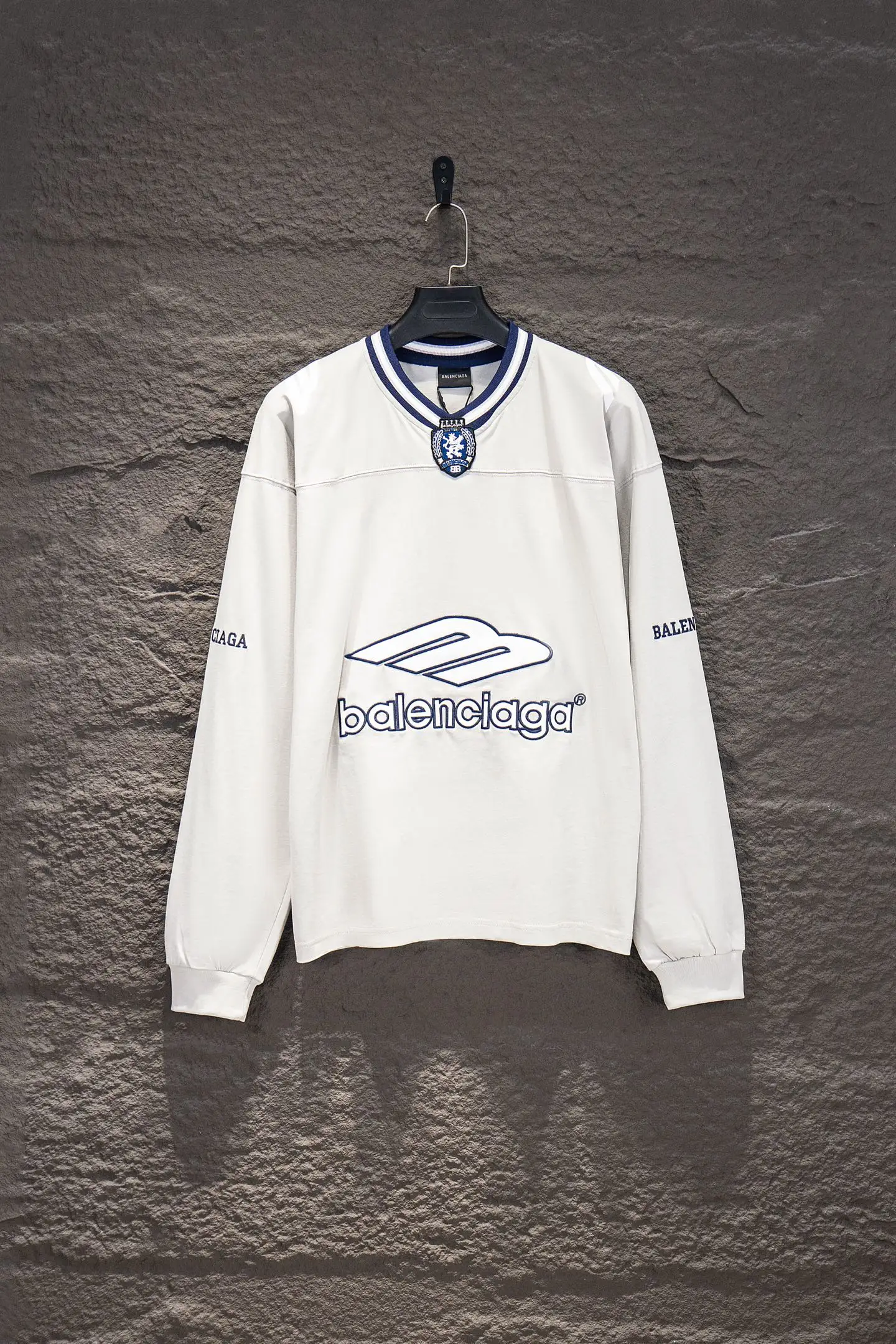 Oversized Embroidered Jersey Long-Sleeve T-Shirt D15922938